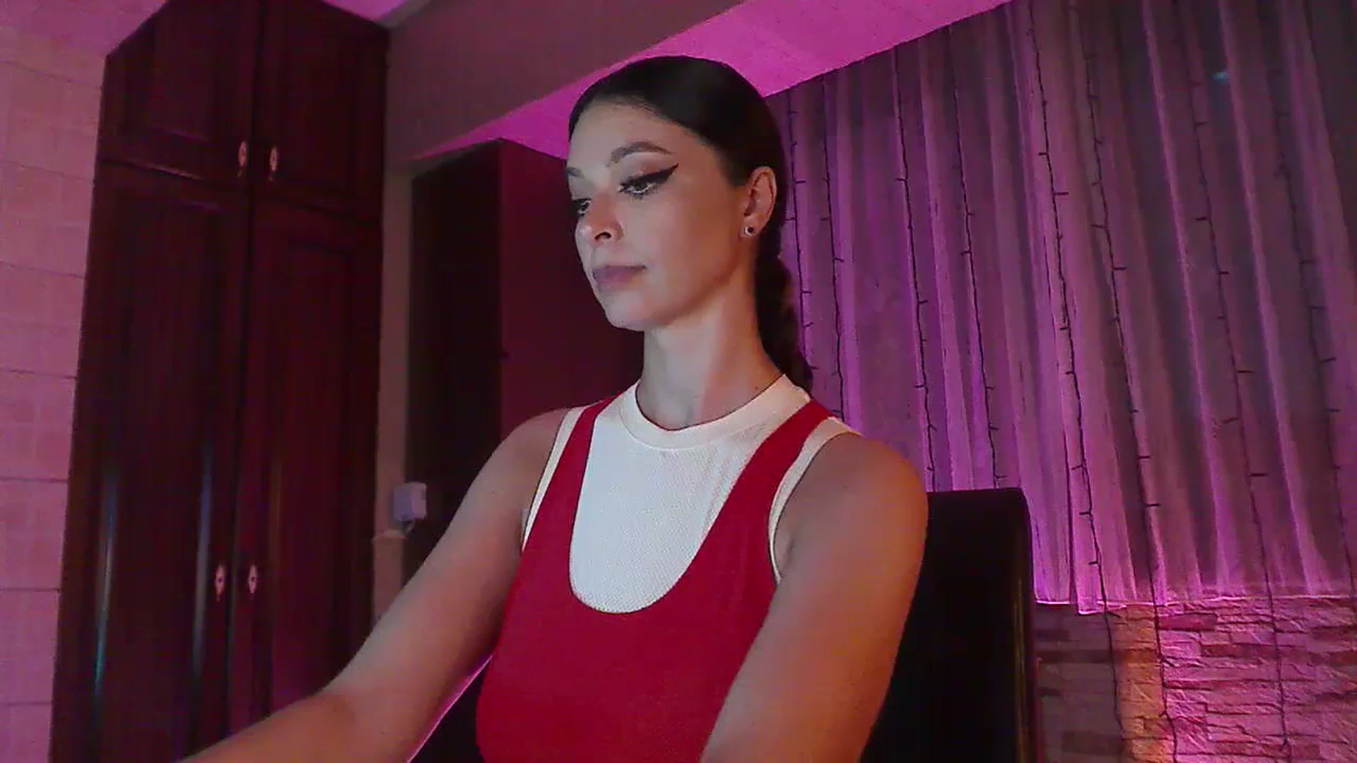 Gallery image thumbnail from No_bo_dy's myfreecams stream on, 07/13/2023, 01:55 image 17 of 20