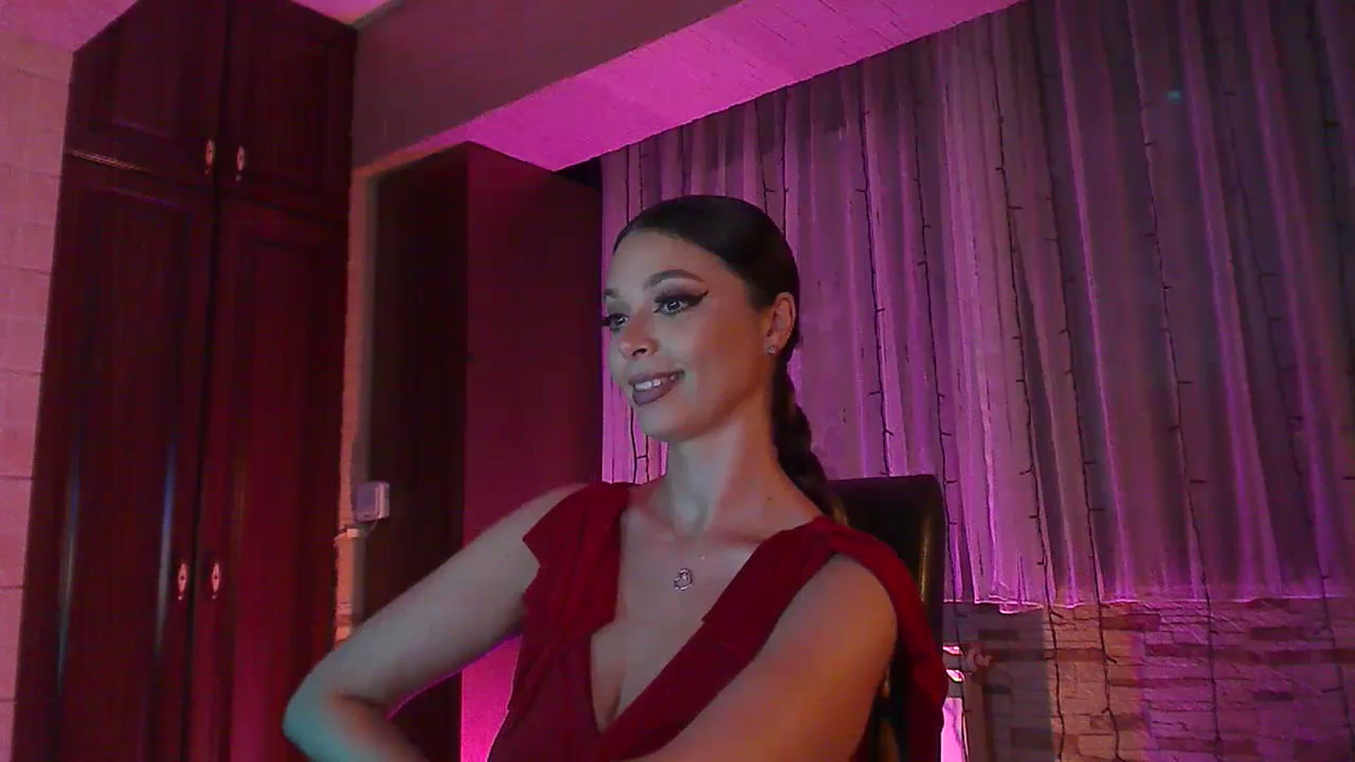 Gallery image thumbnail from No_bo_dy's myfreecams stream on, 07/15/2023, 24:23 image 6 of 20
