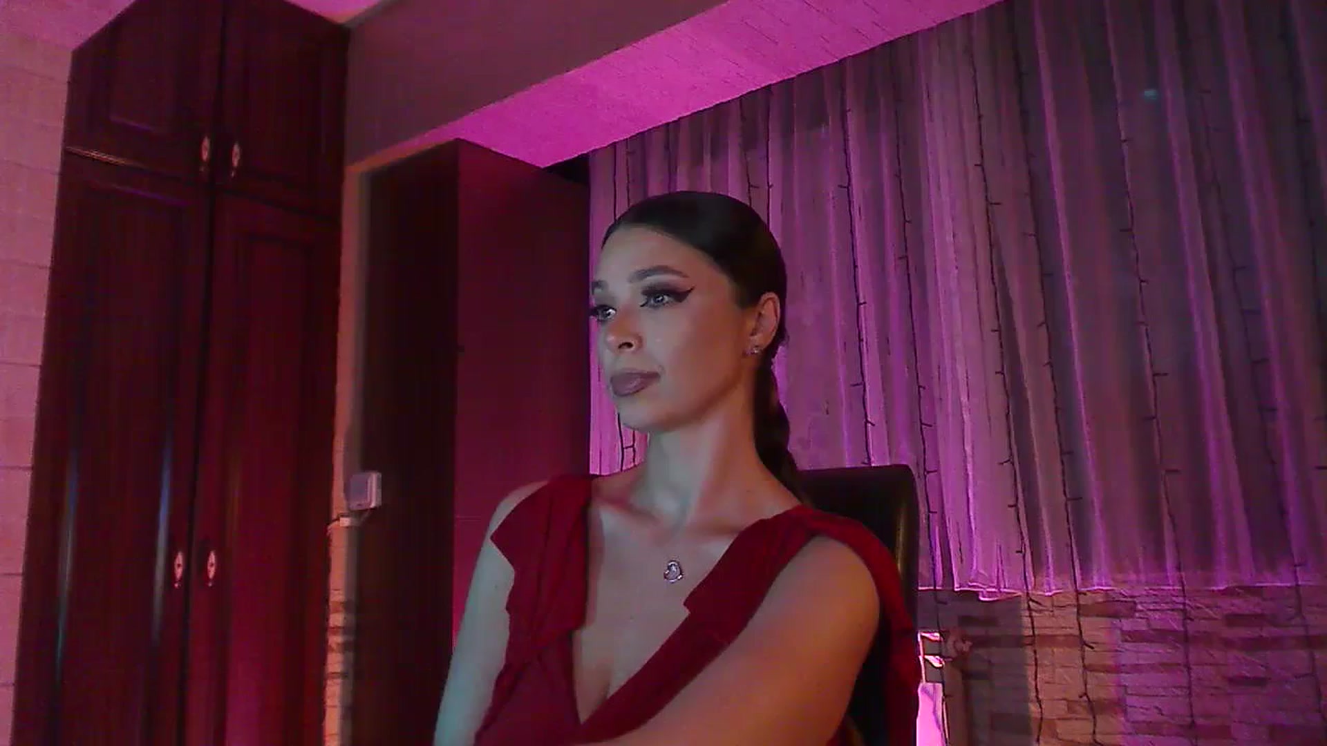 Gallery image thumbnail from No_bo_dy's myfreecams stream on, 07/15/2023, 24:23 image 2 of 20