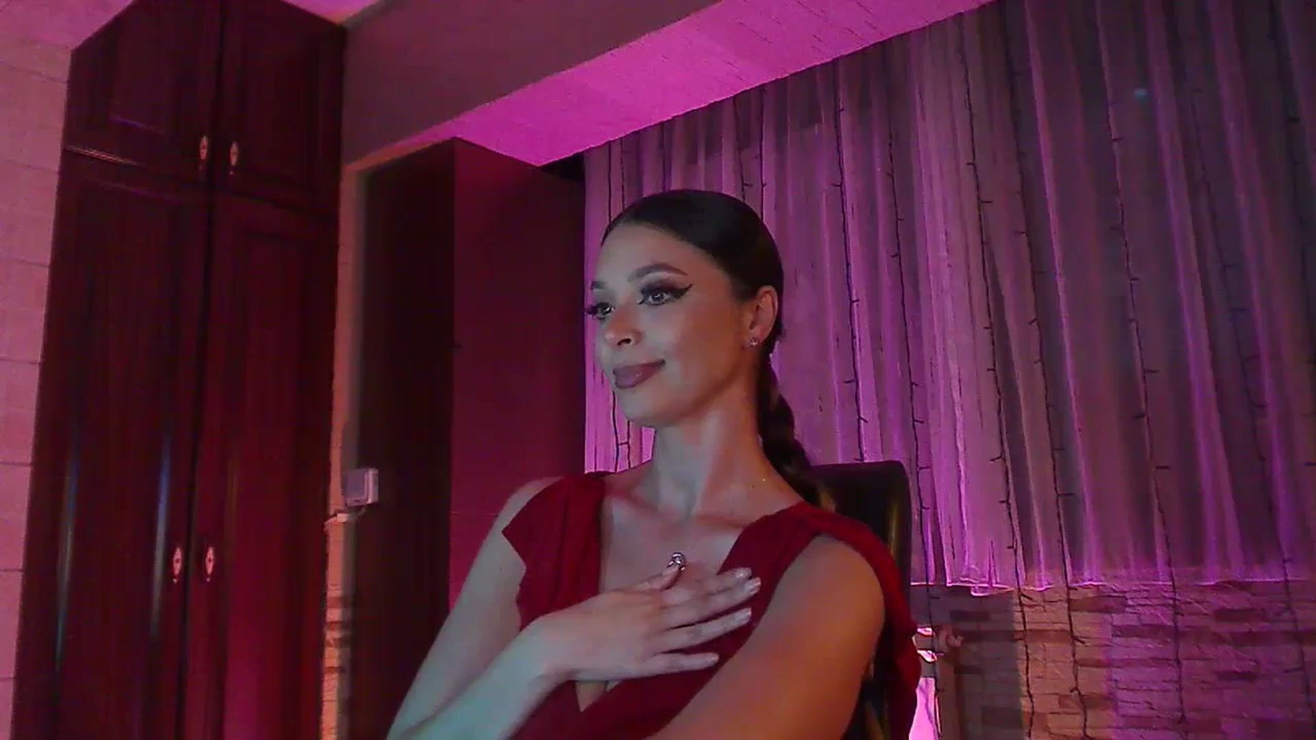 Gallery image thumbnail from No_bo_dy's myfreecams stream on, 07/15/2023, 24:23 image 1 of 20