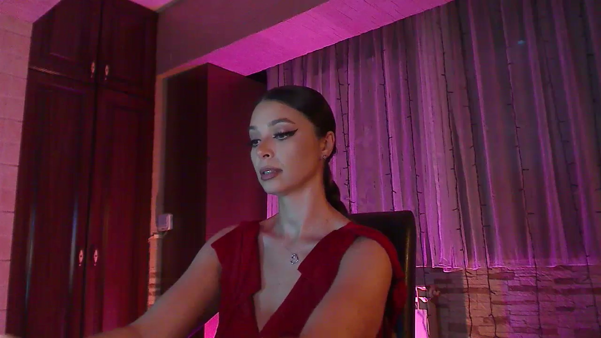 Gallery image thumbnail from No_bo_dy's myfreecams stream on, 07/15/2023, 24:24 image 17 of 20