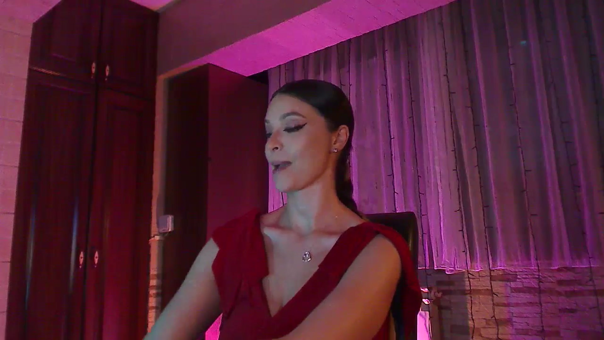 Gallery image thumbnail from No_bo_dy's myfreecams stream on, 07/15/2023, 24:24 image 14 of 20