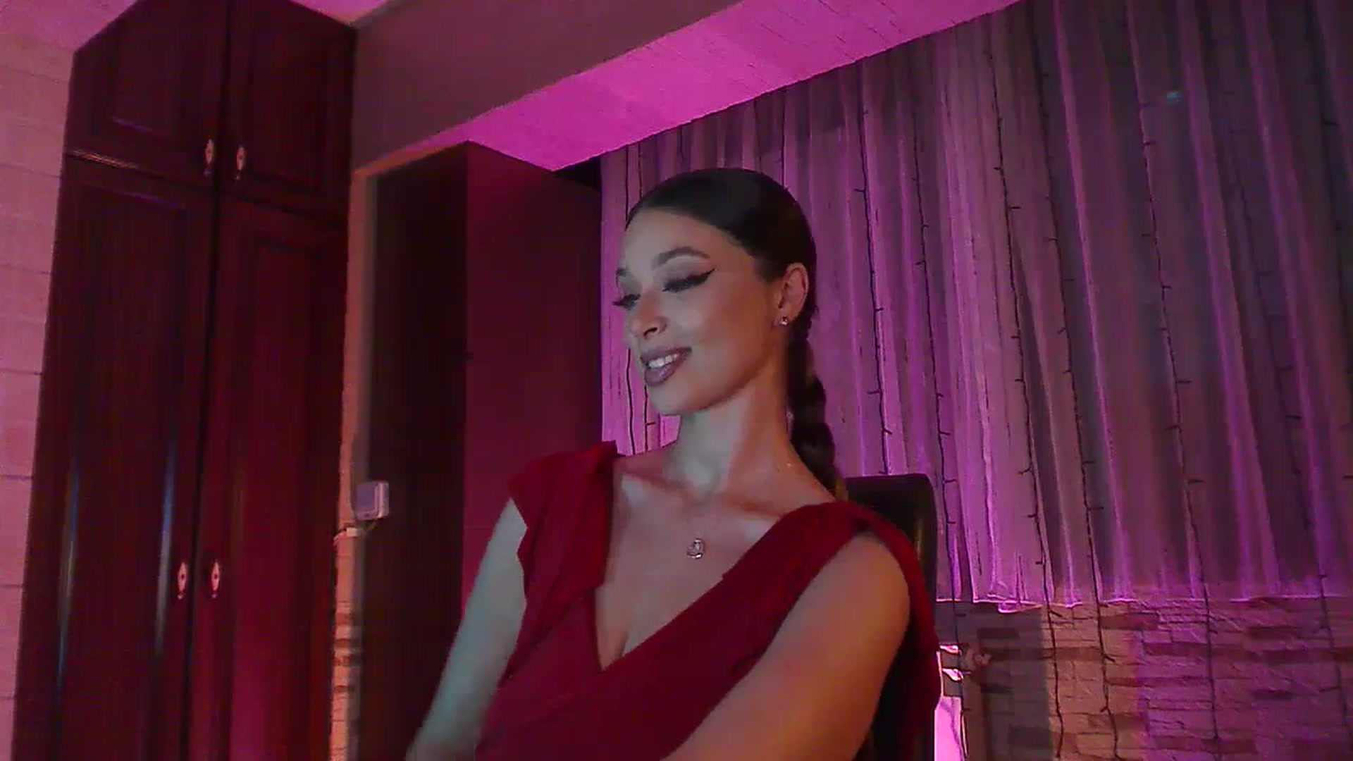 Gallery image thumbnail from No_bo_dy's myfreecams stream on, 07/15/2023, 24:24 image 13 of 20
