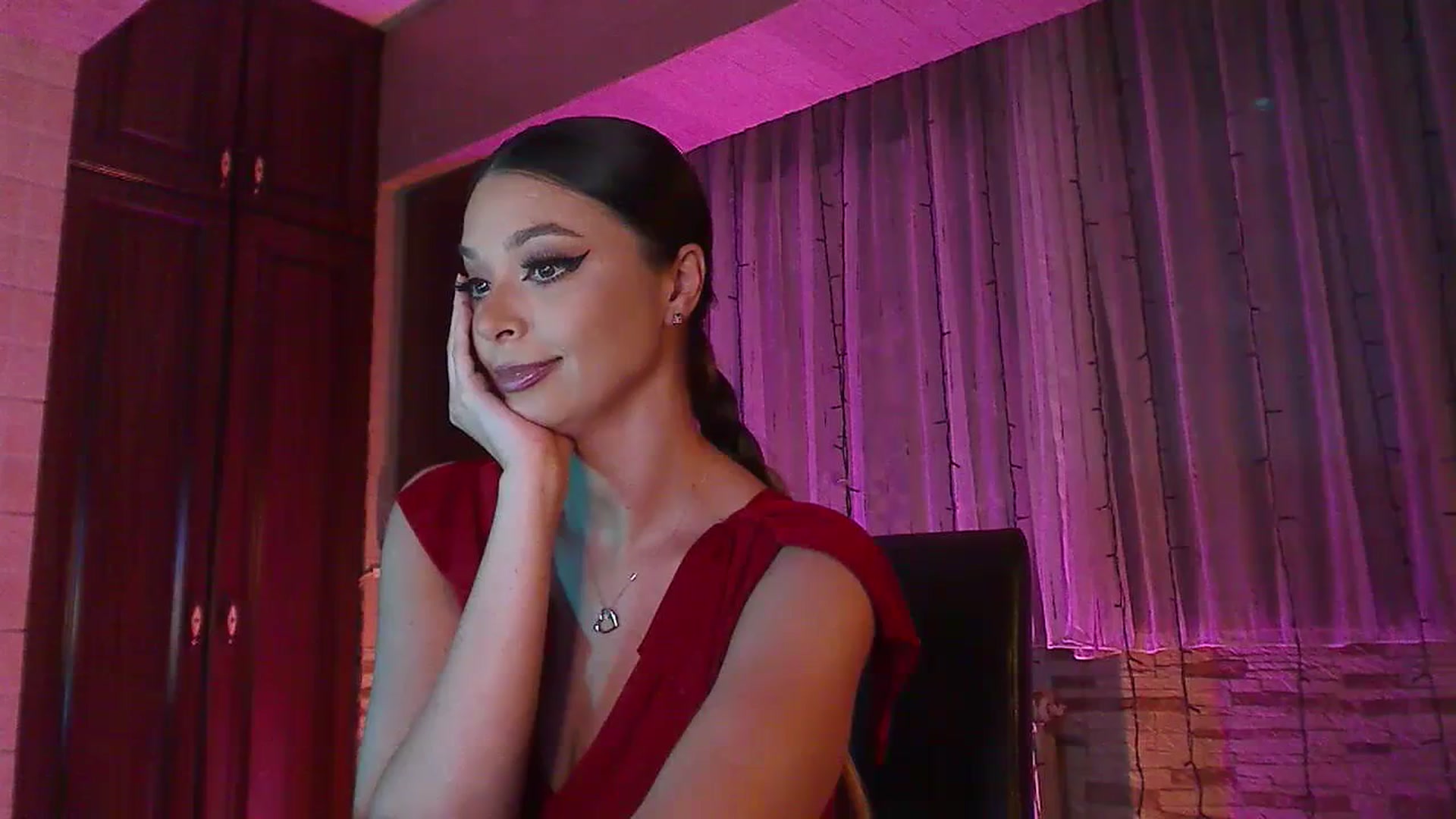 Gallery image thumbnail from No_bo_dy's myfreecams stream on, 07/15/2023, 24:24 image 7 of 20