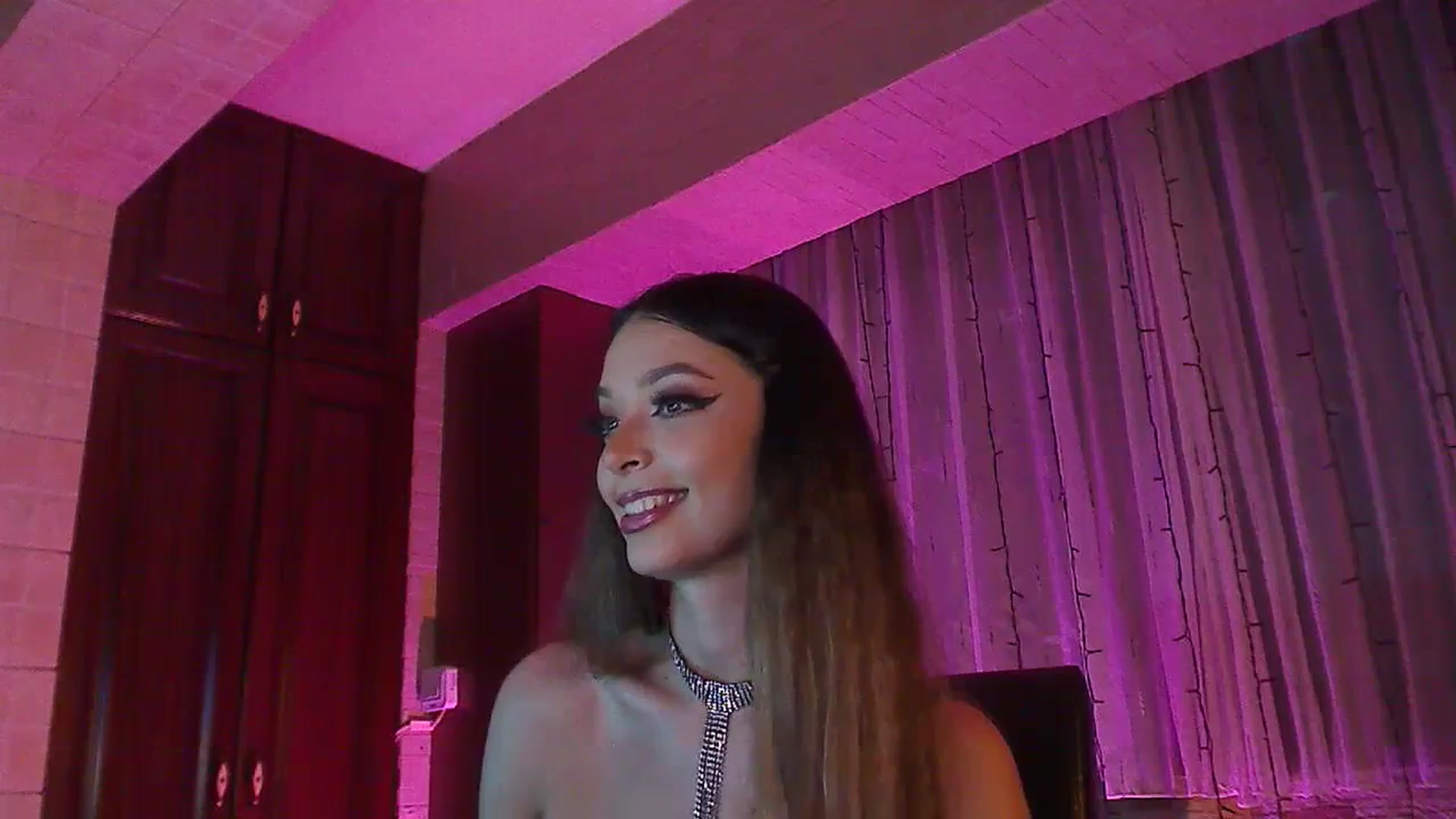 Gallery image thumbnail from No_bo_dy's myfreecams stream on, 07/18/2023, 23:46 image 13 of 20