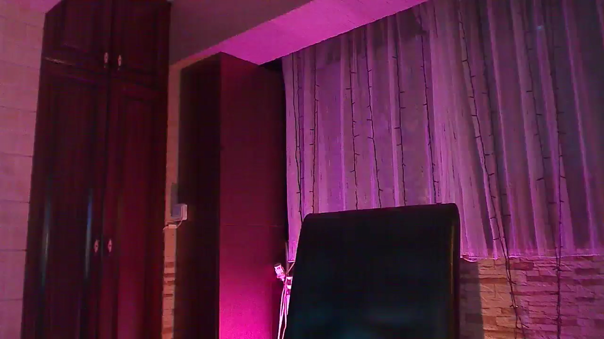 Gallery image thumbnail from No_bo_dy's myfreecams stream on, 07/21/2023, 23:53 image 20 of 20