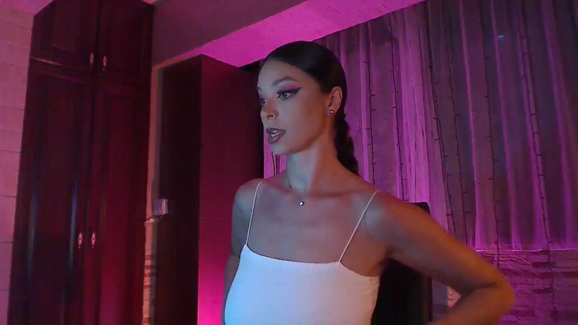 Gallery image thumbnail from No_bo_dy's myfreecams stream on, 07/22/2023, 22:52 image 12 of 20