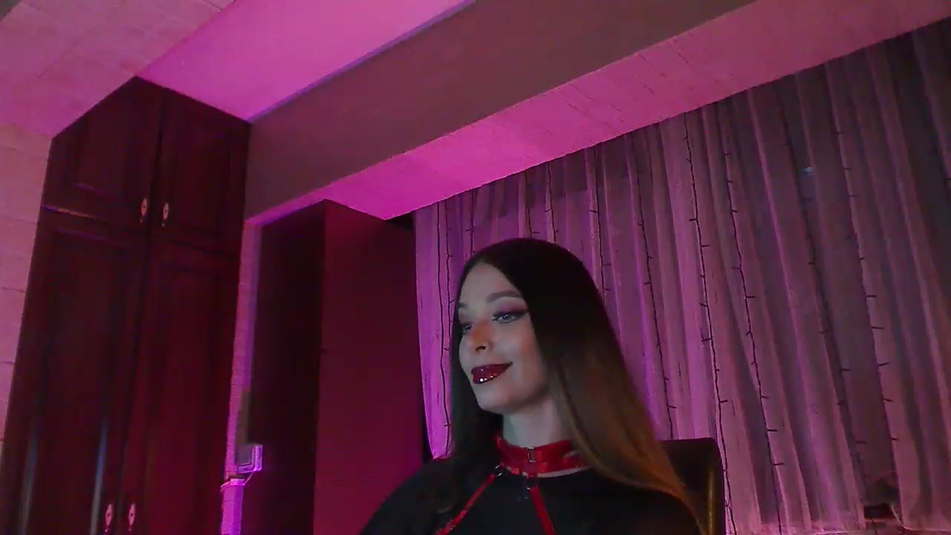 Gallery image thumbnail from No_bo_dy's myfreecams stream on, 07/24/2023, 02:20 image 14 of 20