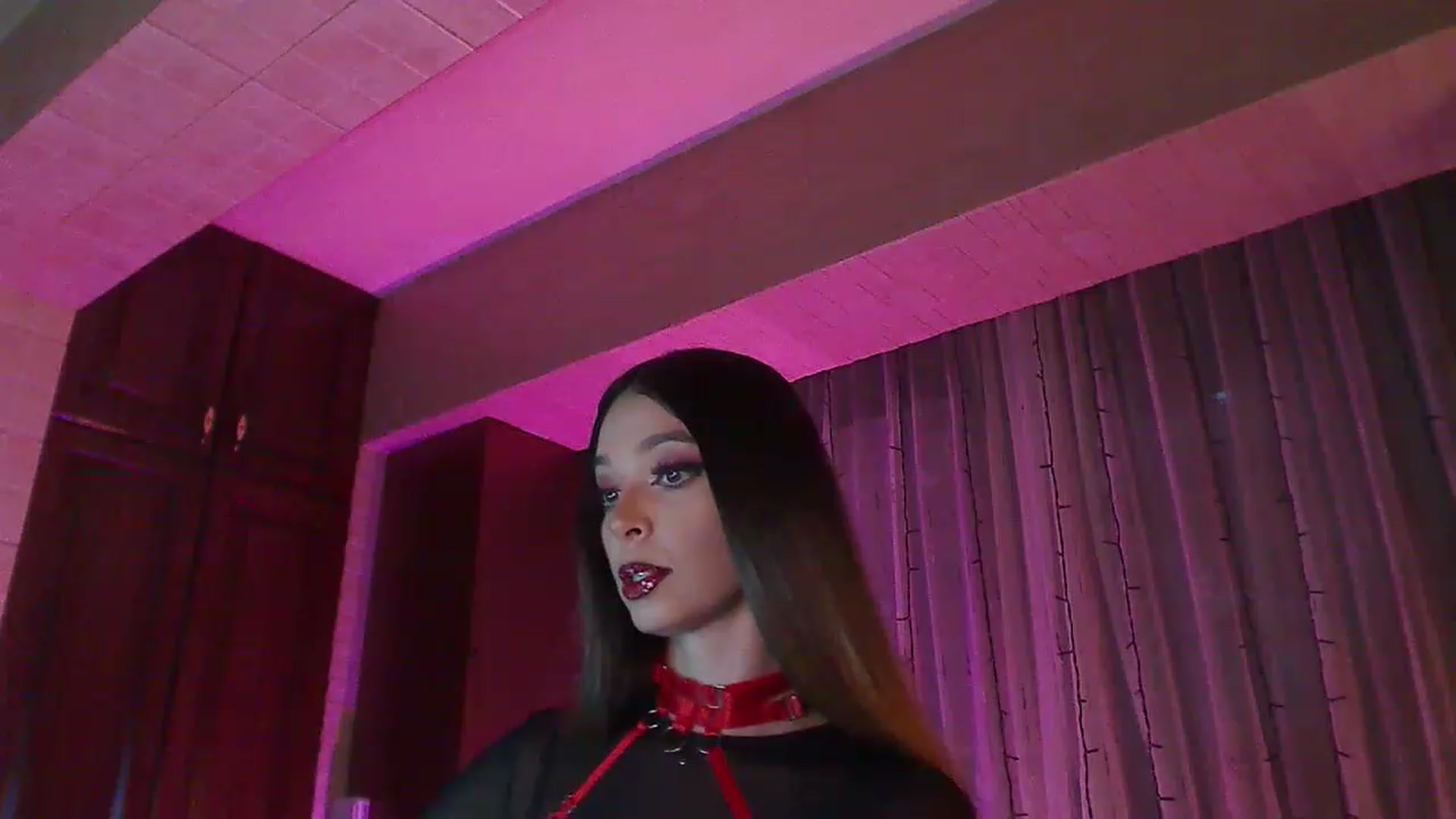 Gallery image thumbnail from No_bo_dy's myfreecams stream on, 07/24/2023, 02:20 image 3 of 20