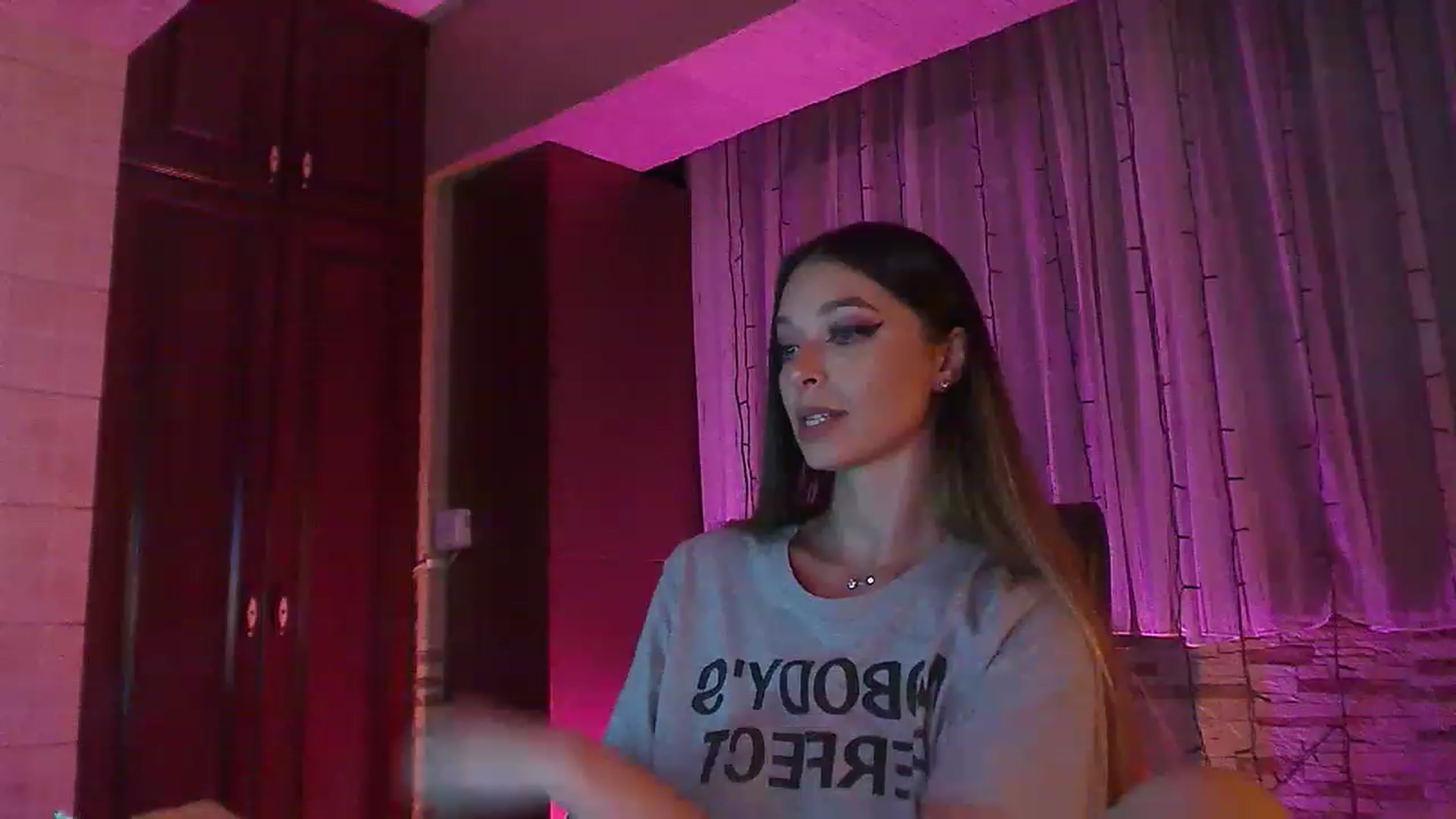 Gallery image thumbnail from No_bo_dy's myfreecams stream on, 07/25/2023, 02:46 image 7 of 20
