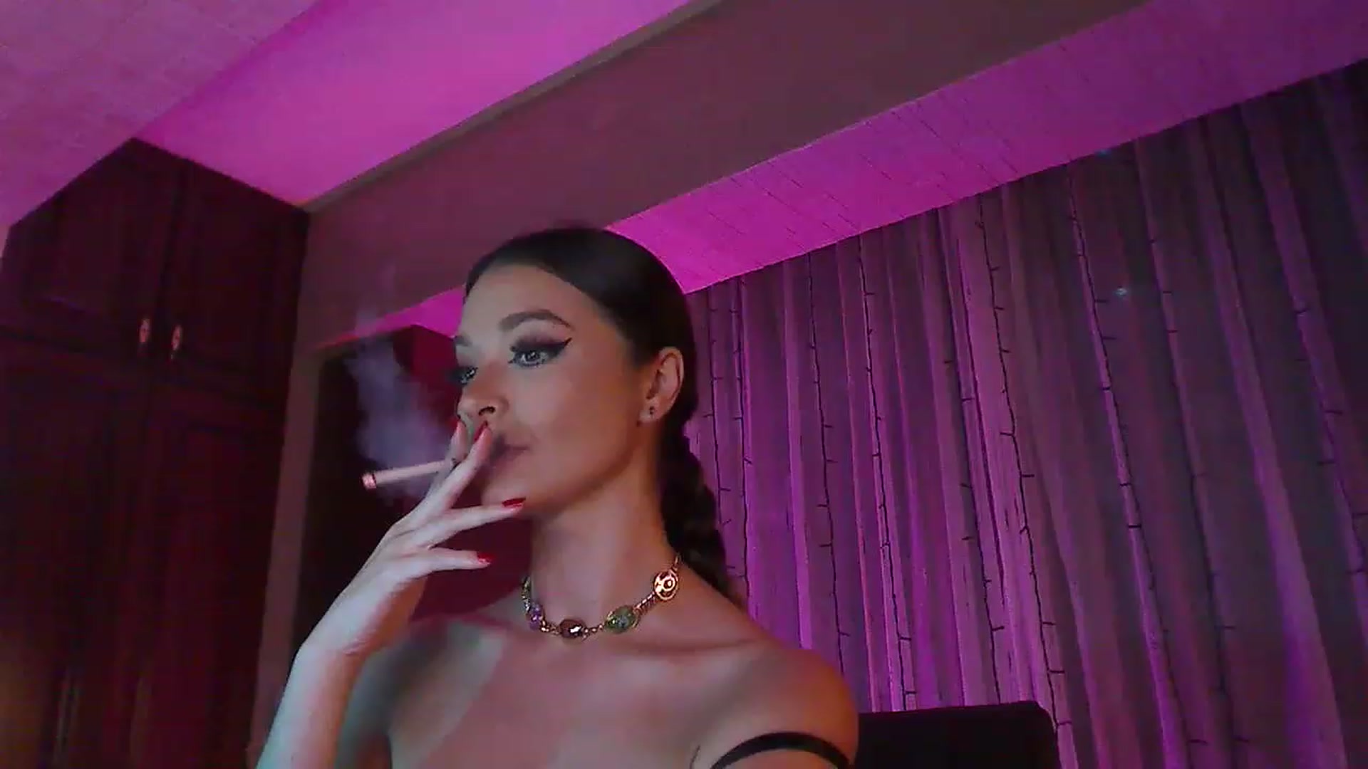 Gallery image thumbnail from No_bo_dy's myfreecams stream on, 08/09/2023, 02:18 image 1 of 20