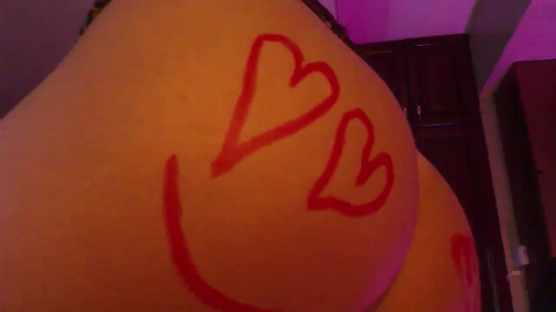 Gallery image thumbnail from No_bo_dy's myfreecams stream on, 08/12/2023, 02:40 image 10 of 20