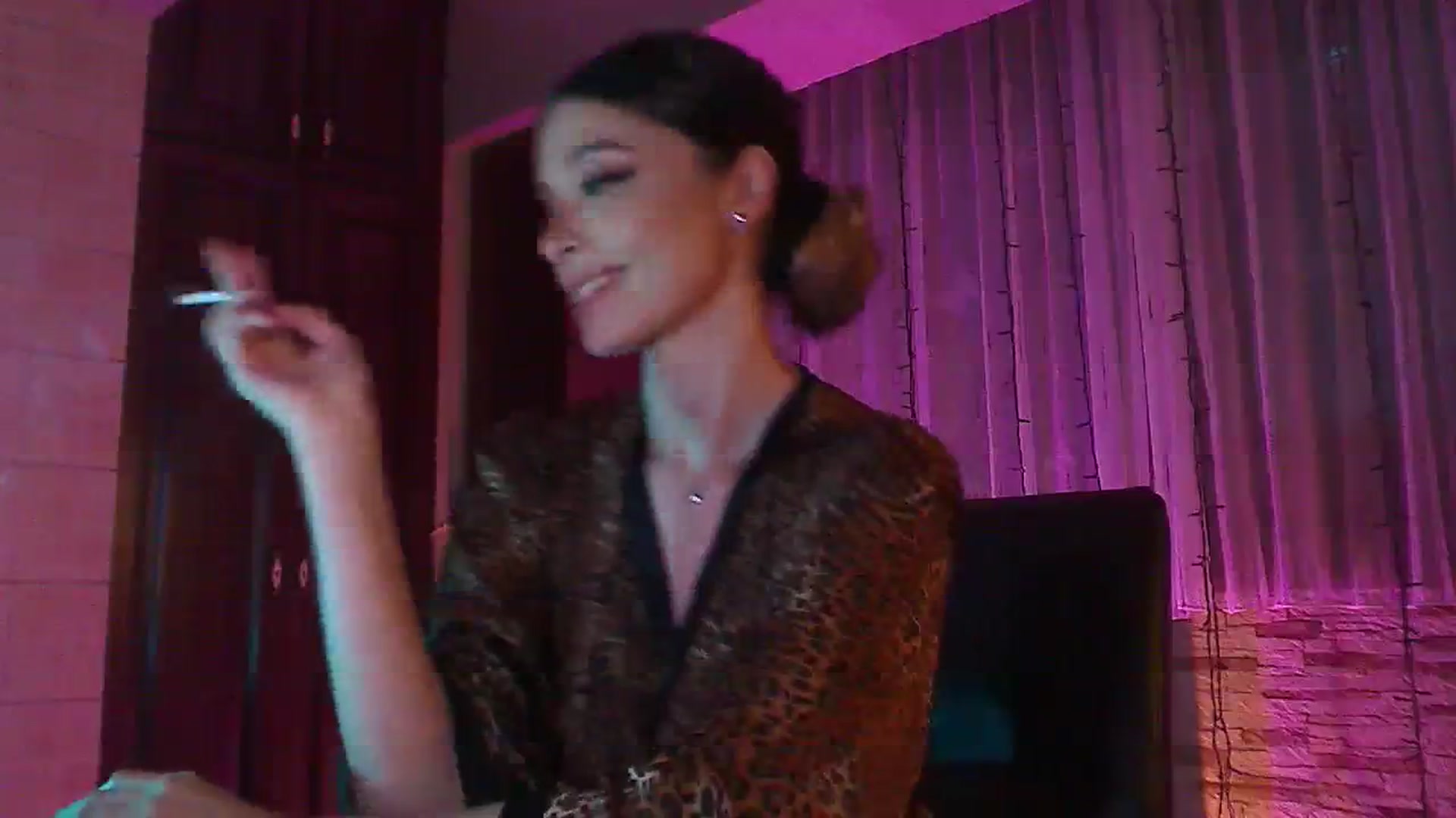 Gallery image thumbnail from No_bo_dy's myfreecams stream on, 08/12/2023, 02:40 image 19 of 20
