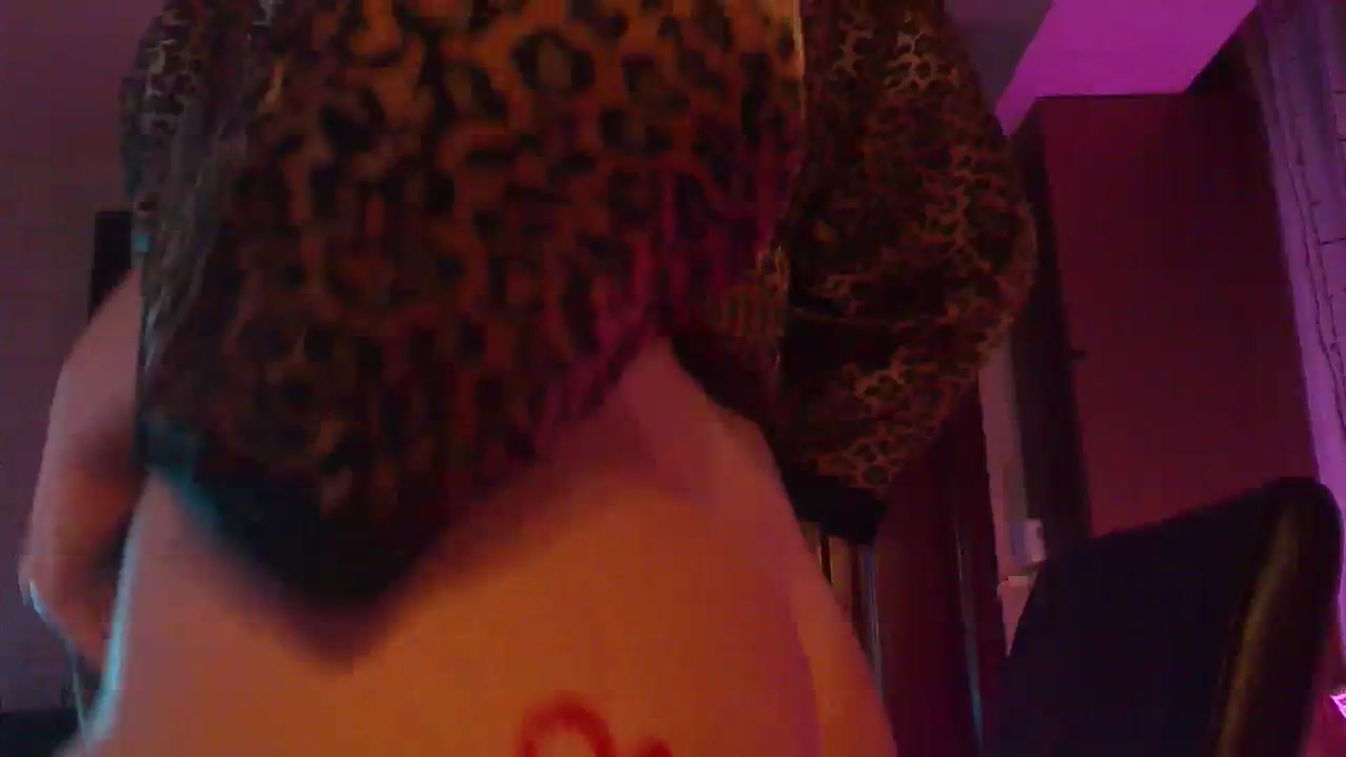 Gallery image thumbnail from No_bo_dy's myfreecams stream on, 08/12/2023, 02:40 image 6 of 20
