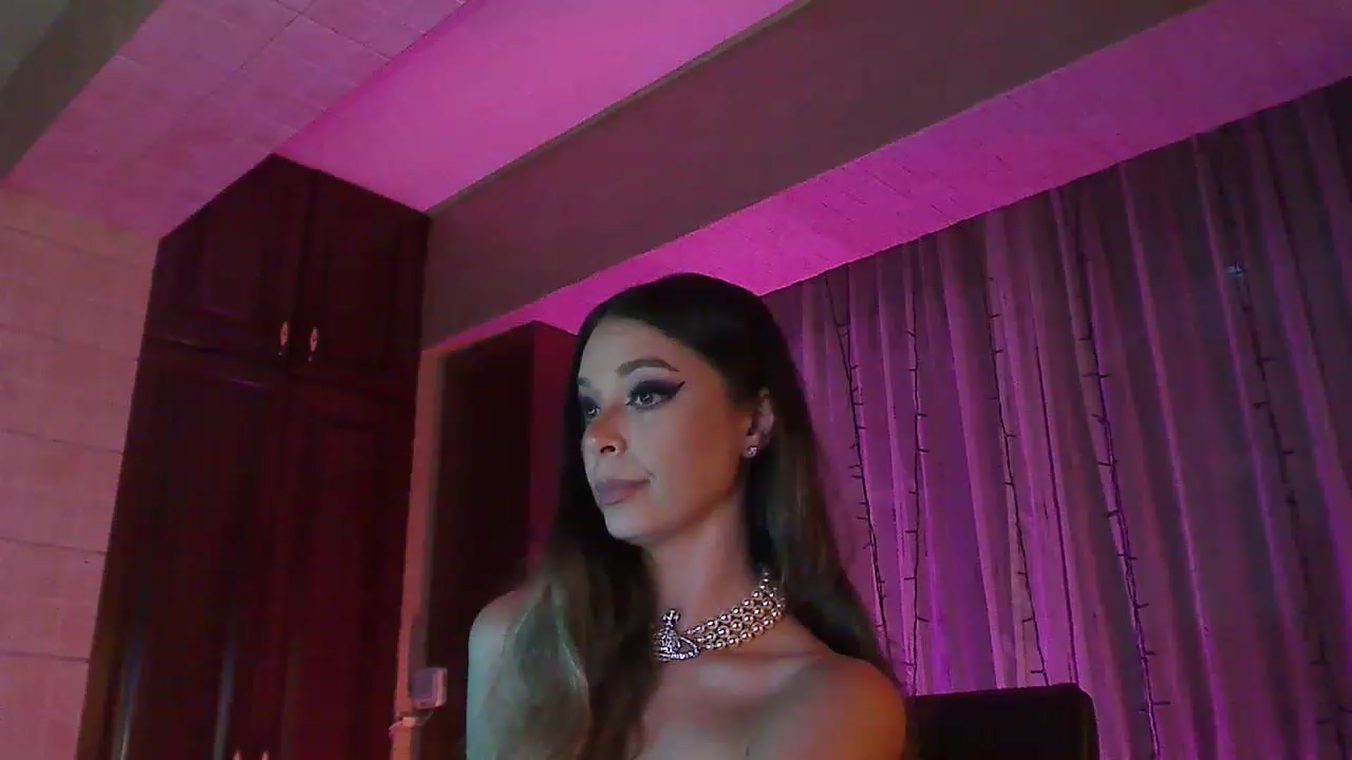 Gallery image thumbnail from No_bo_dy's myfreecams stream on, 08/13/2023, 02:27 image 20 of 20