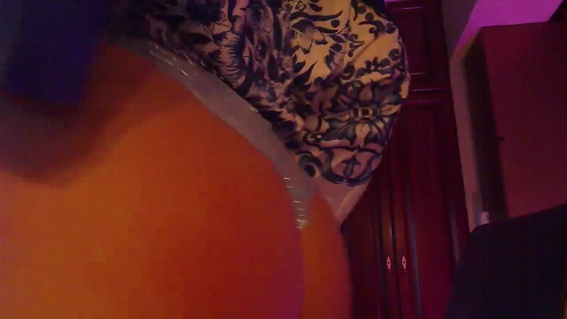 Gallery image thumbnail from No_bo_dy's myfreecams stream on, 10/03/2023, 01:29 image 9 of 20