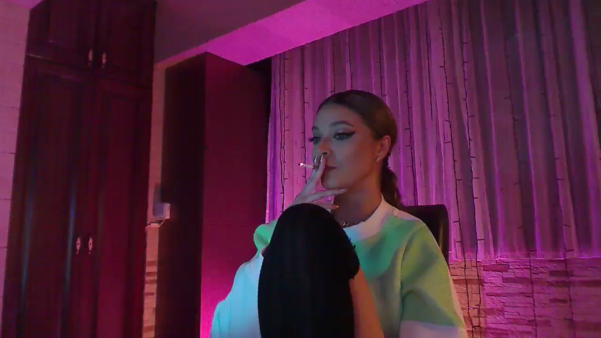 Gallery image thumbnail from No_bo_dy's myfreecams stream on, 10/10/2023, 01:57 image 1 of 20