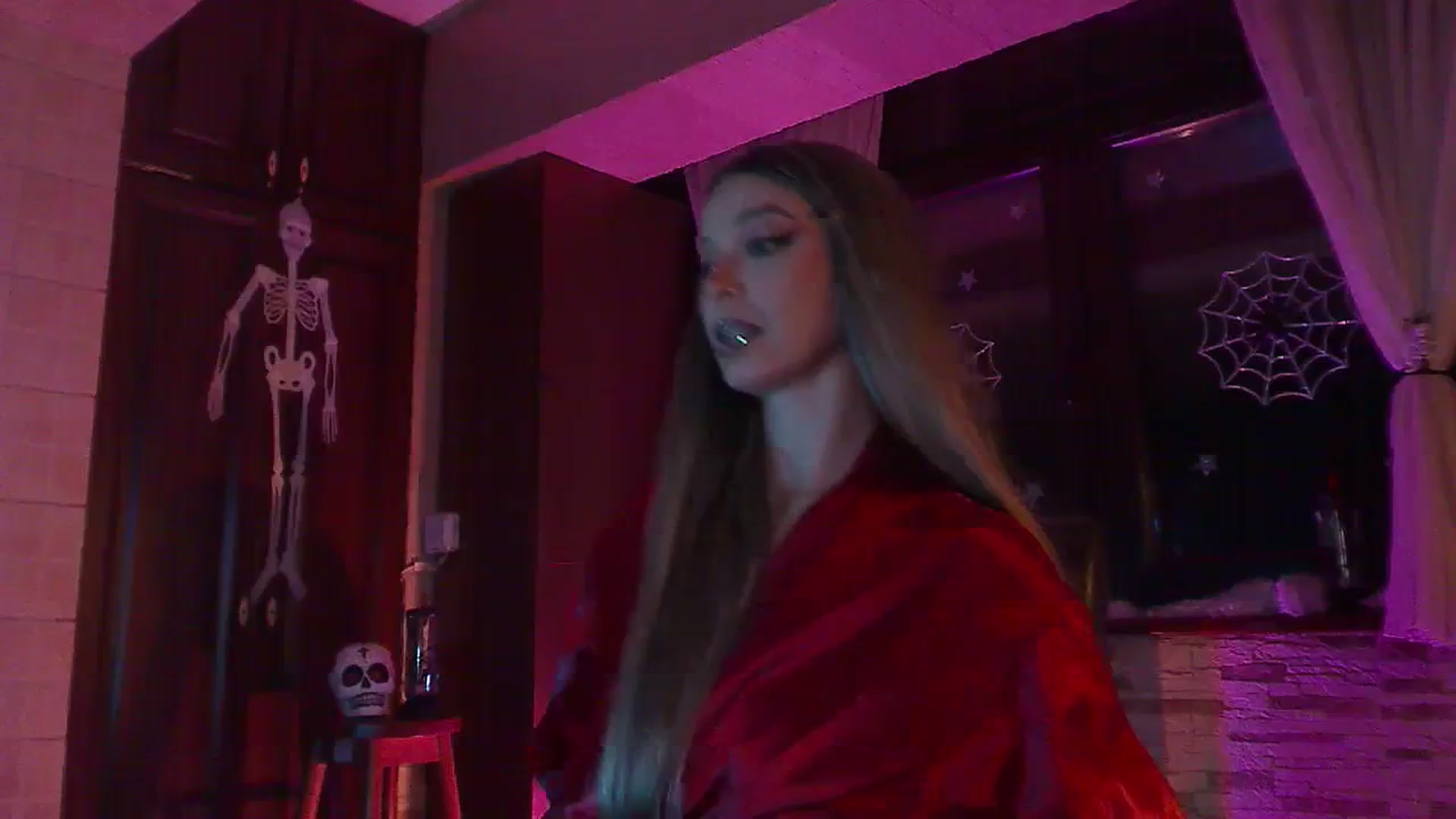 Gallery image thumbnail from No_bo_dy's myfreecams stream on, 10/16/2023, 24:19 image 8 of 20