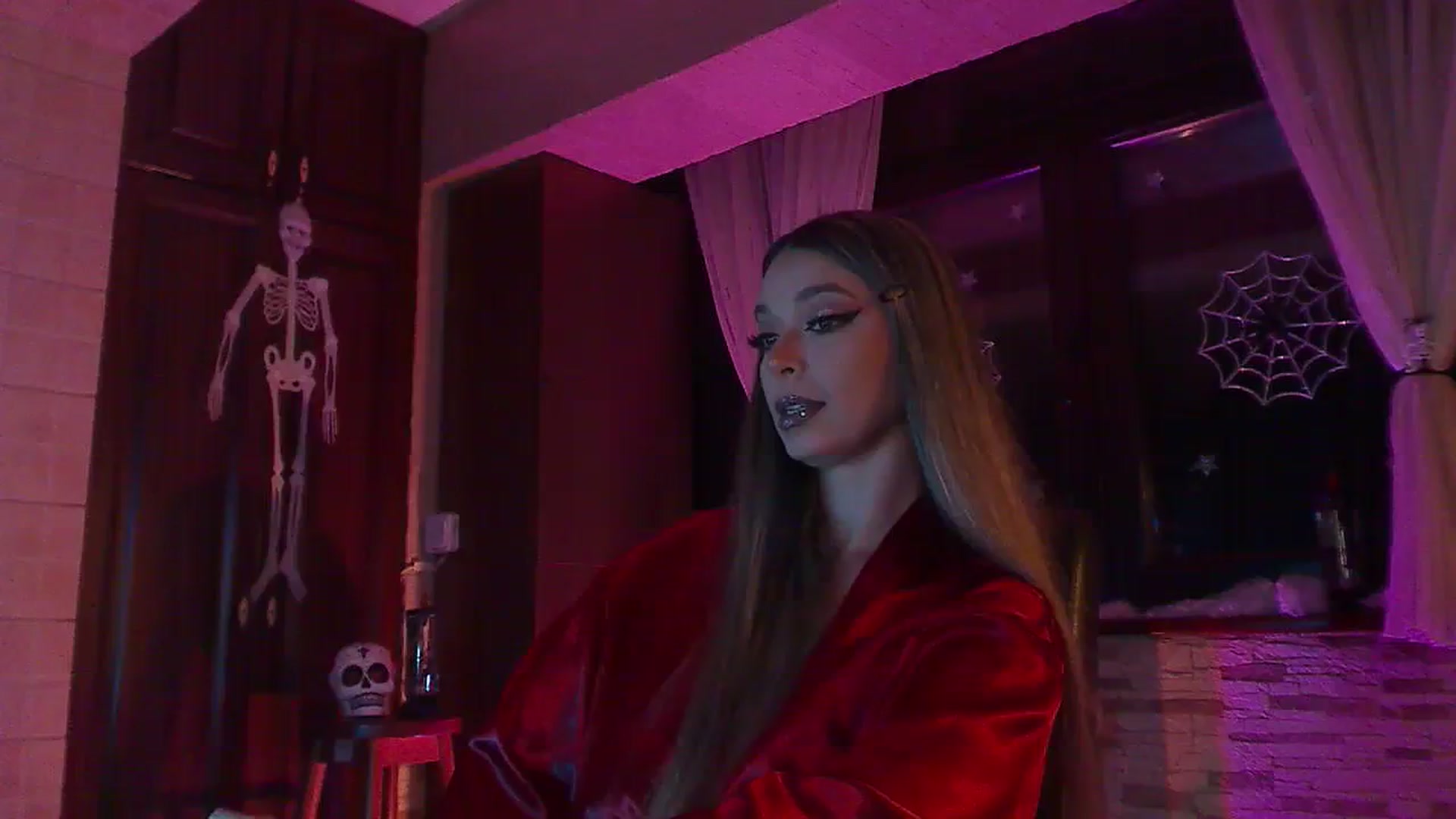 Gallery image thumbnail from No_bo_dy's myfreecams stream on, 10/16/2023, 24:19 image 9 of 20