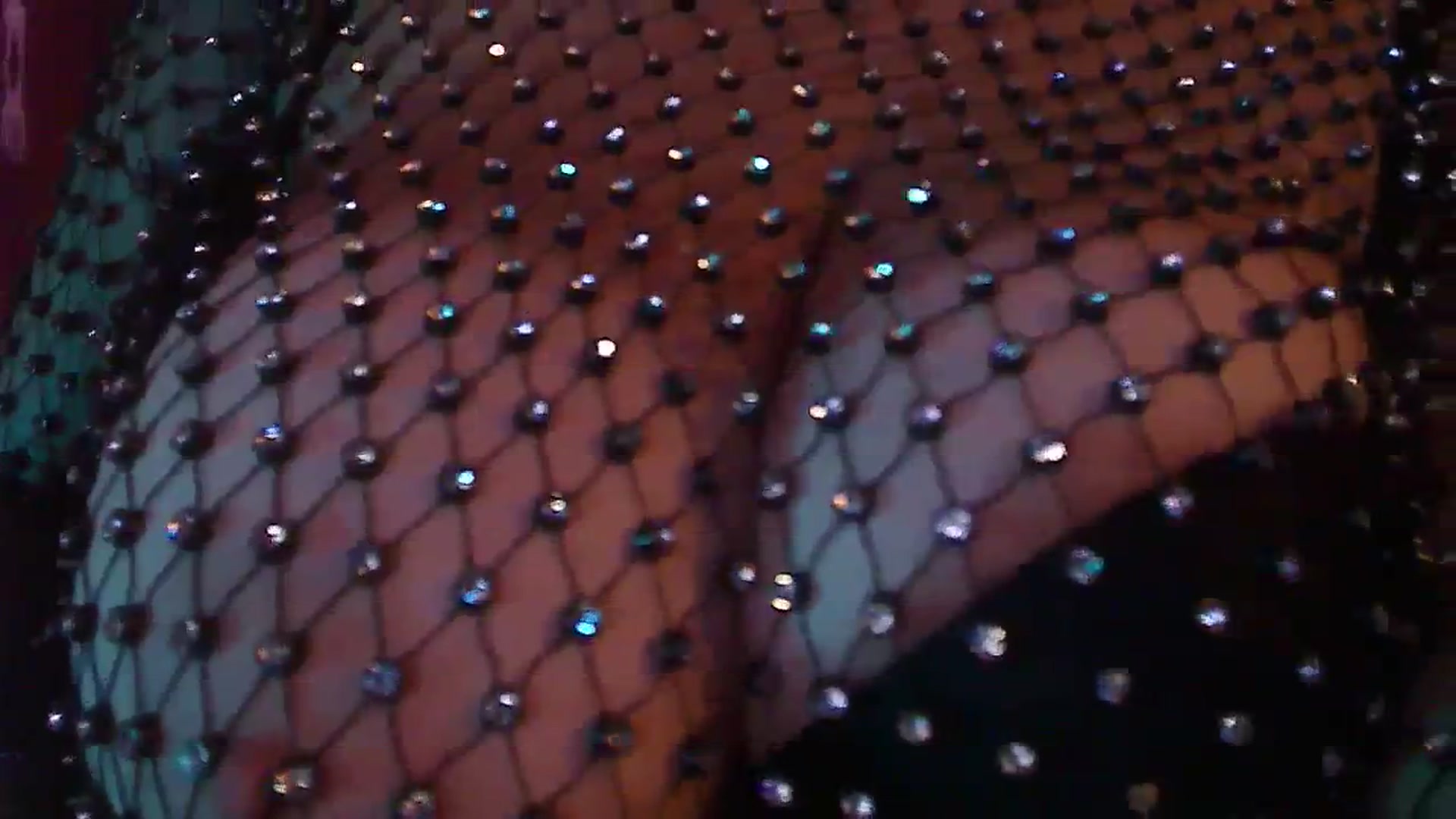 Gallery image thumbnail from No_bo_dy's myfreecams stream on, 10/18/2023, 24:58 image 18 of 20