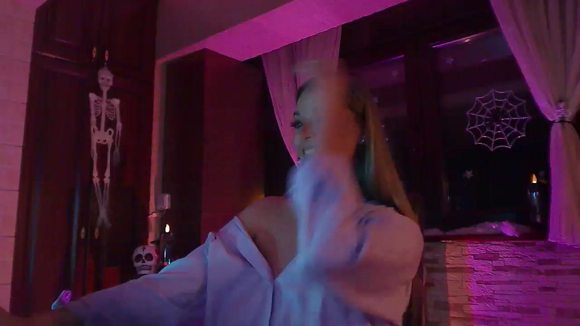 Gallery image thumbnail from No_bo_dy's myfreecams stream on, 10/24/2023, 24:44 image 1 of 20