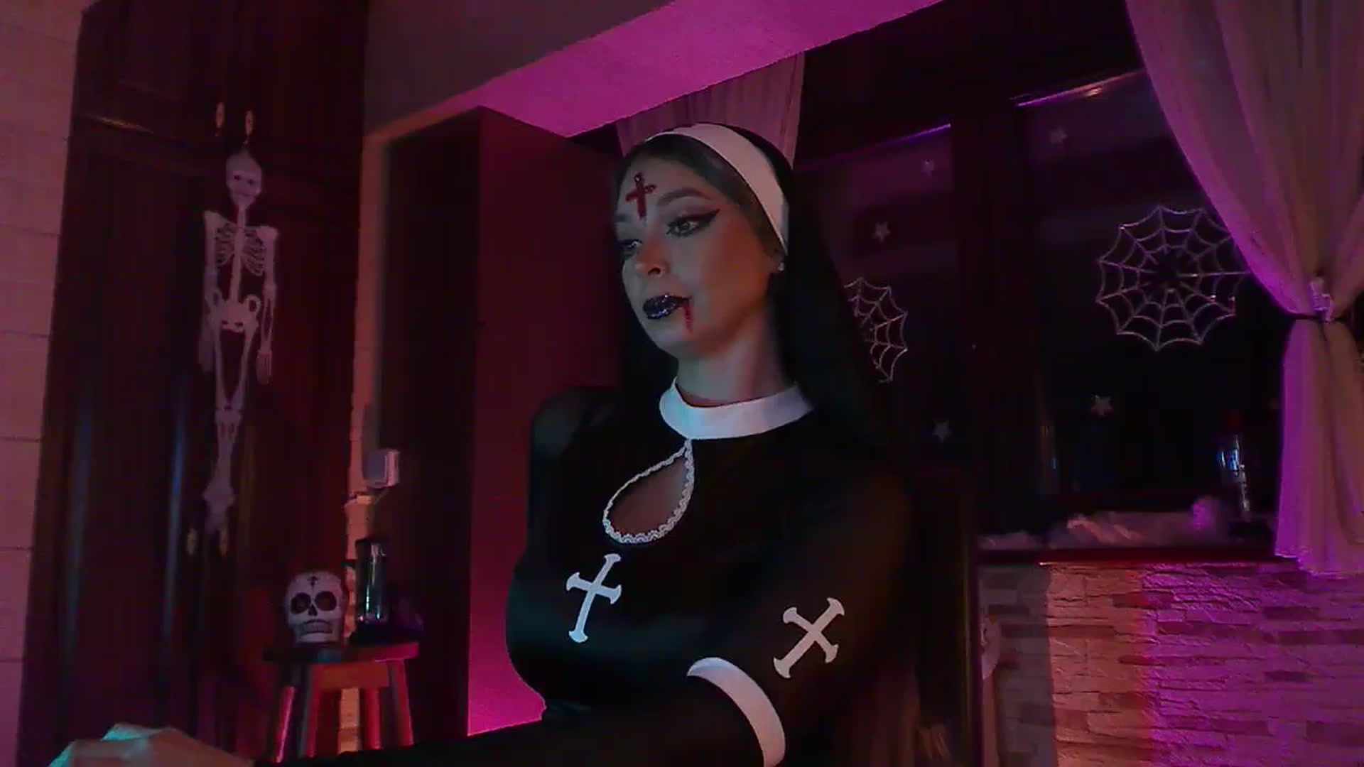 Gallery image thumbnail from No_bo_dy's myfreecams stream on, 11/01/2023, 01:59 image 19 of 20