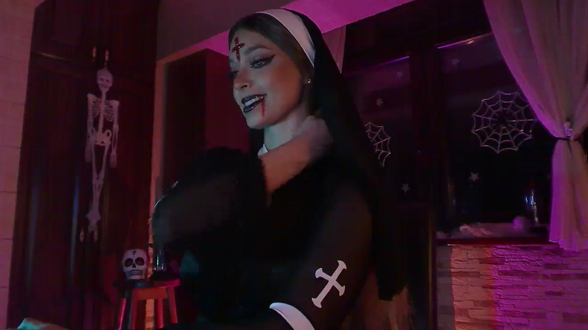 Gallery image thumbnail from No_bo_dy's myfreecams stream on, 11/01/2023, 01:59 image 12 of 20