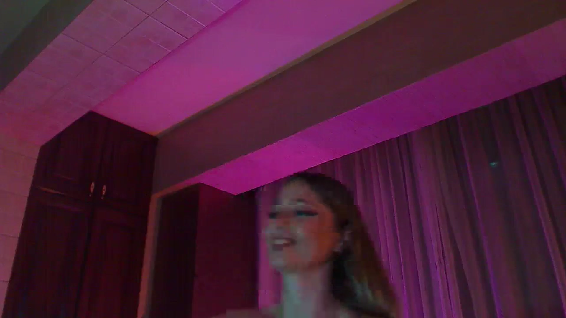 Gallery image thumbnail from No_bo_dy's myfreecams stream on, 11/05/2023, 24:11 image 4 of 20