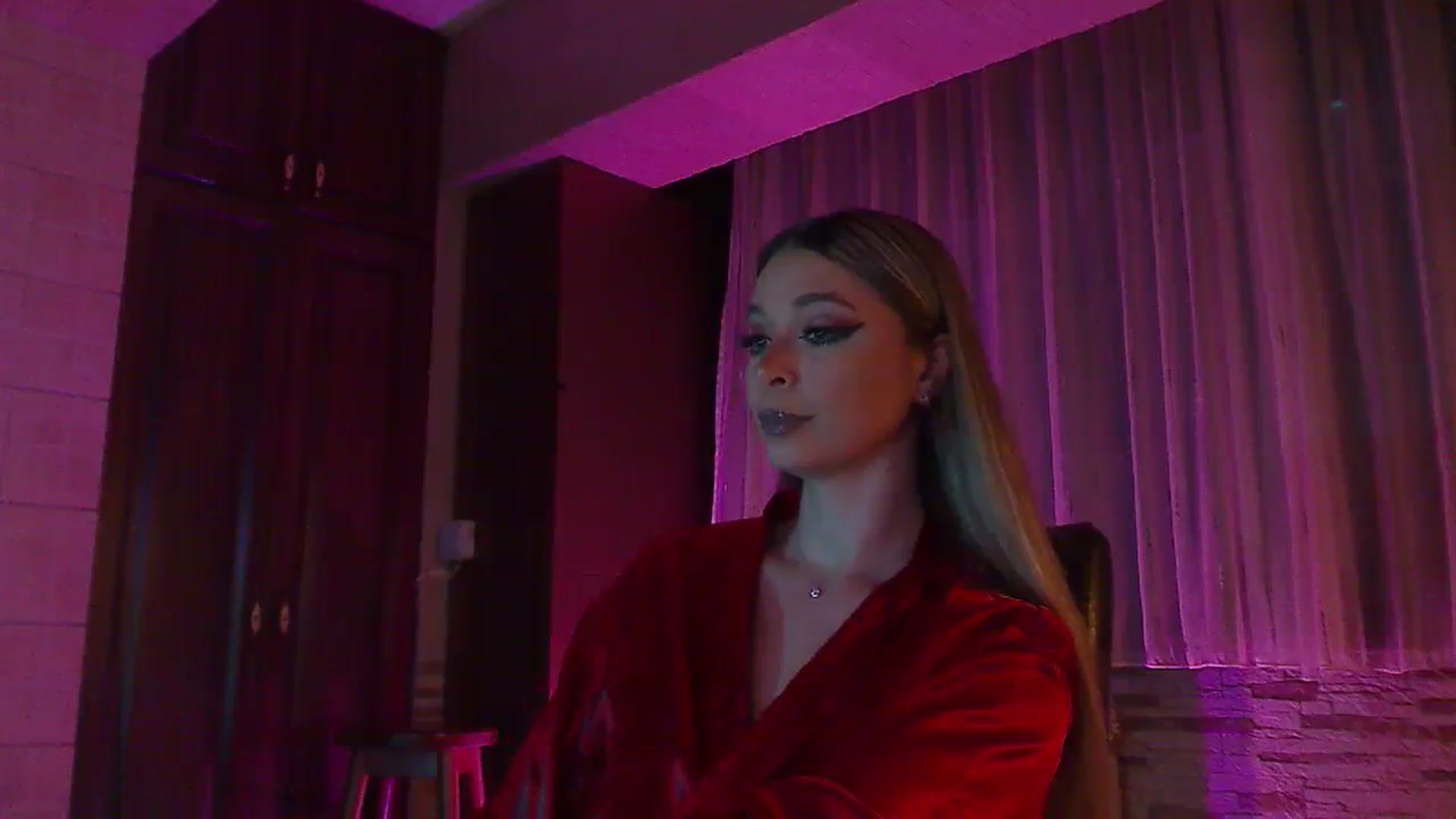 Gallery image thumbnail from No_bo_dy's myfreecams stream on, 11/19/2023, 24:56 image 20 of 20