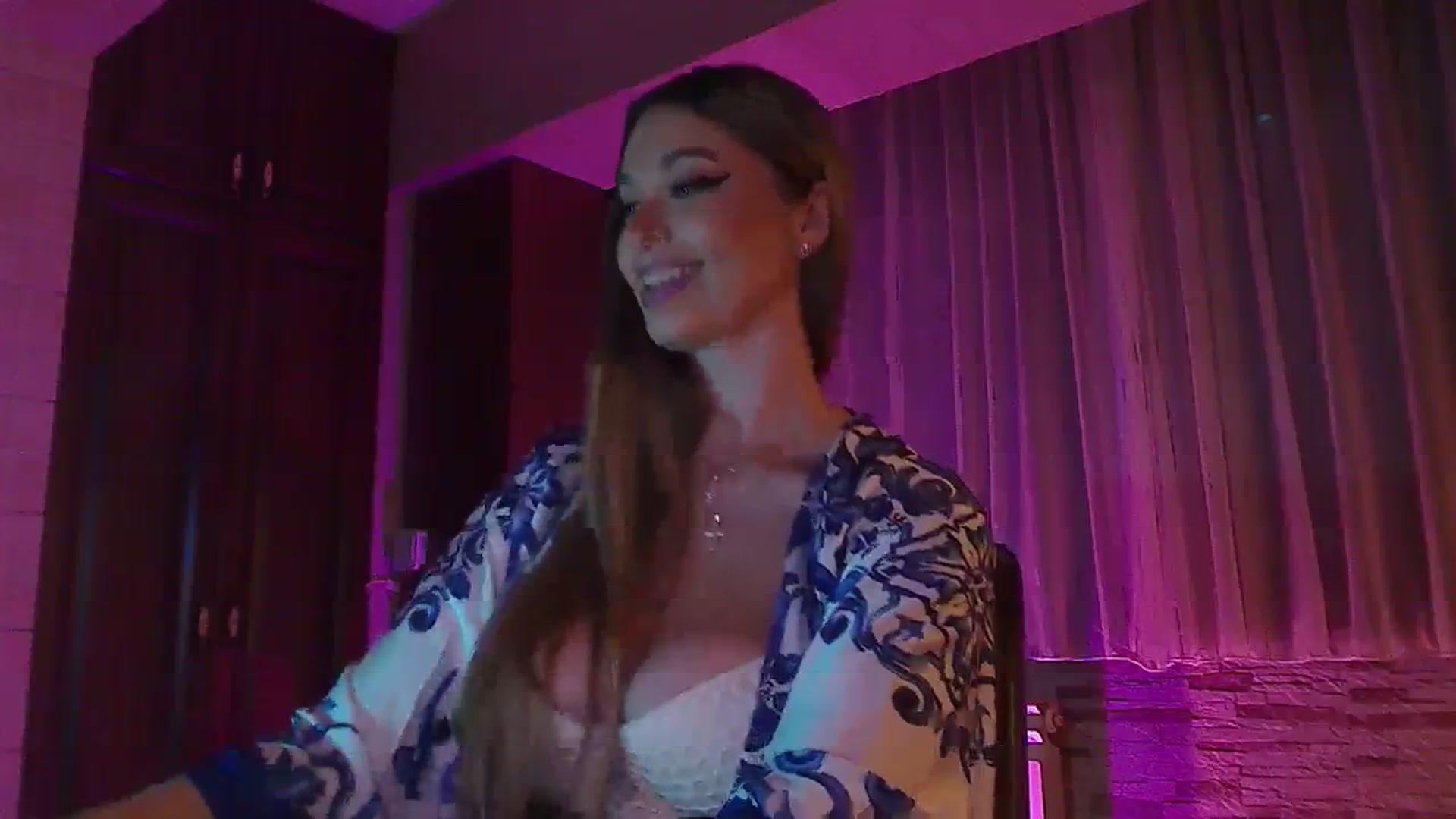 Gallery image thumbnail from No_bo_dy's myfreecams stream on, 12/05/2023, 01:41 image 8 of 20