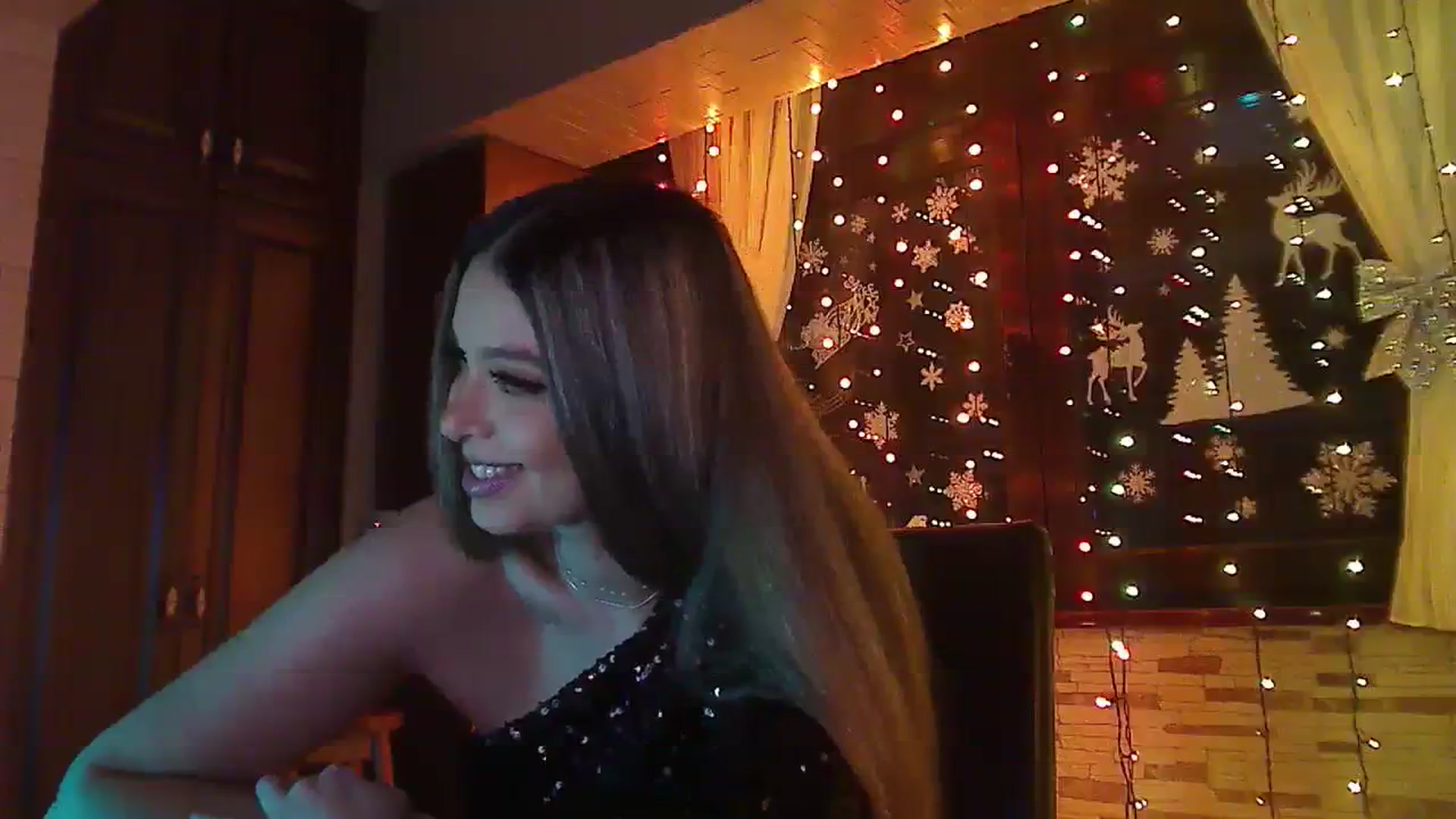 Gallery image thumbnail from No_bo_dy's myfreecams stream on, 12/11/2023, 01:52 image 16 of 20