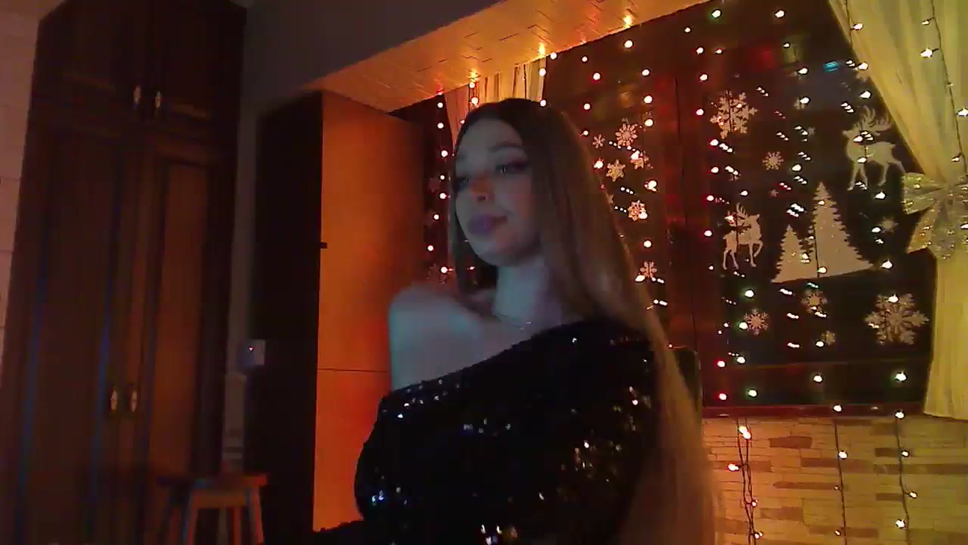 Gallery image thumbnail from No_bo_dy's myfreecams stream on, 12/11/2023, 01:52 image 15 of 20