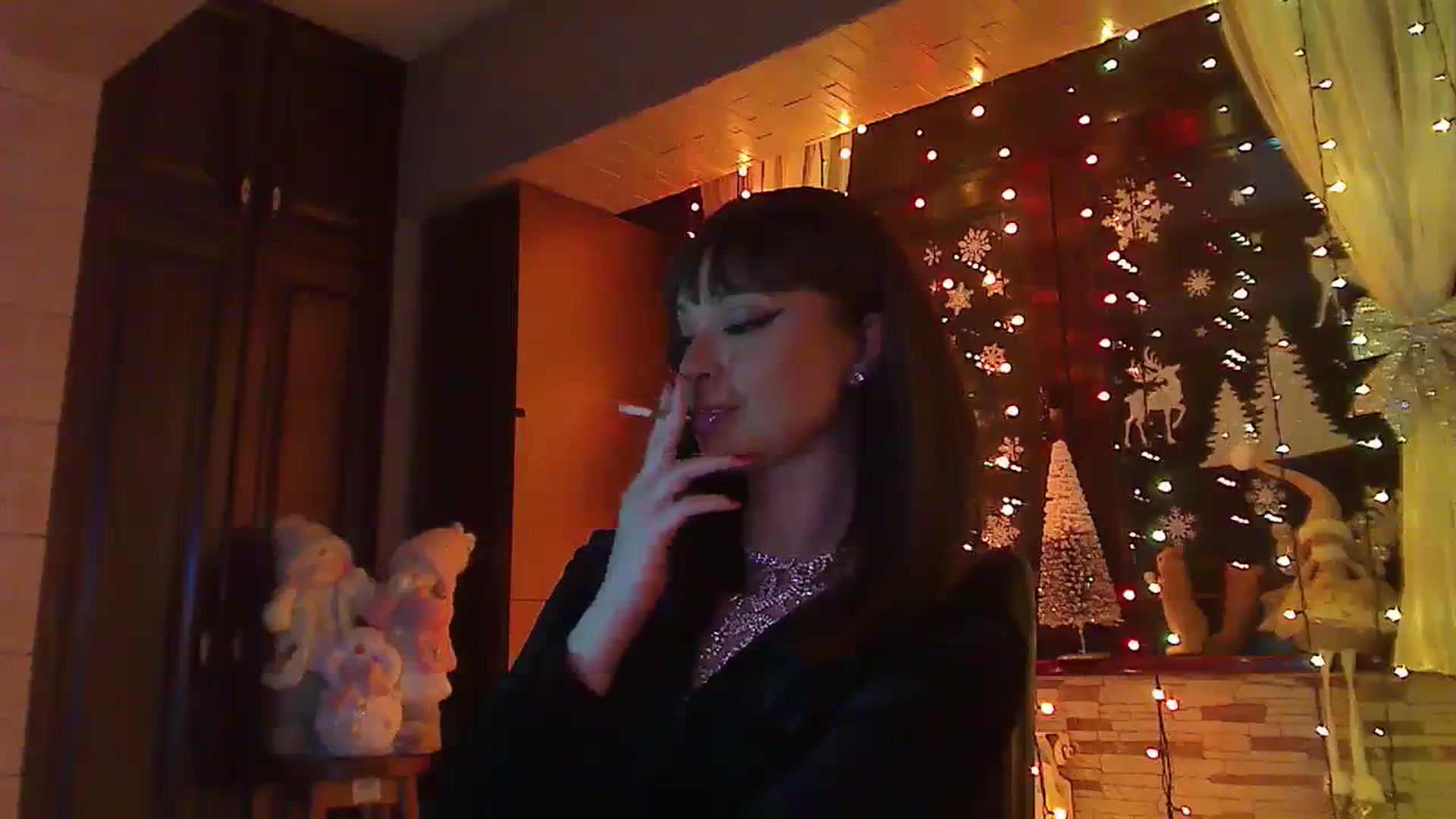 Gallery image thumbnail from No_bo_dy's myfreecams stream on, 12/15/2023, 24:11 image 20 of 20