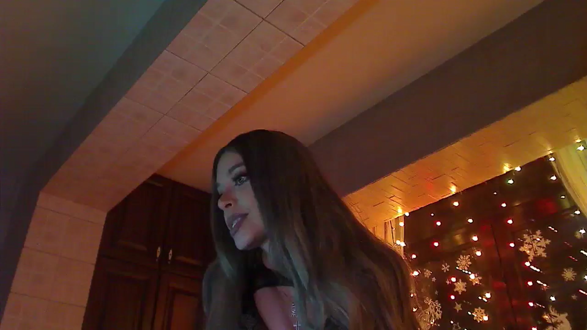 Gallery image thumbnail from No_bo_dy's myfreecams stream on, 12/17/2023, 02:48 image 17 of 20