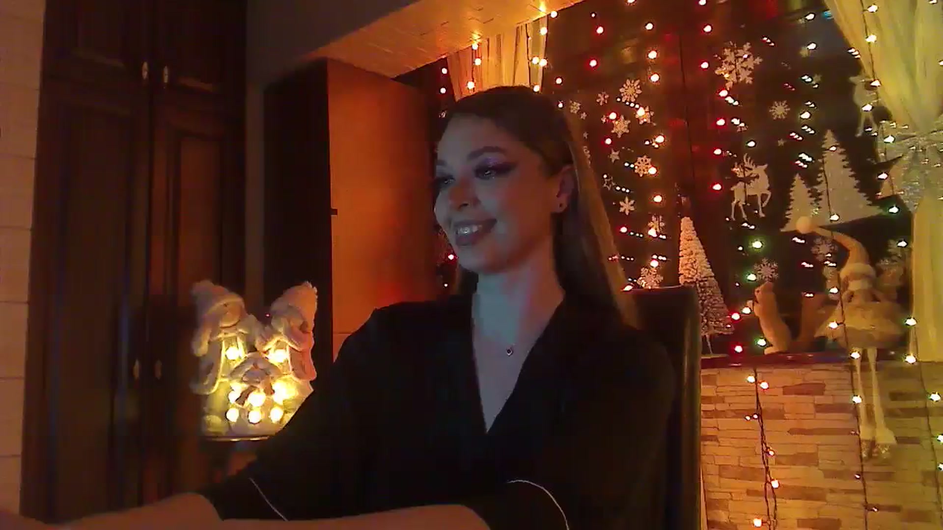 Gallery image thumbnail from No_bo_dy's myfreecams stream on, 12/25/2023, 01:04 image 8 of 20