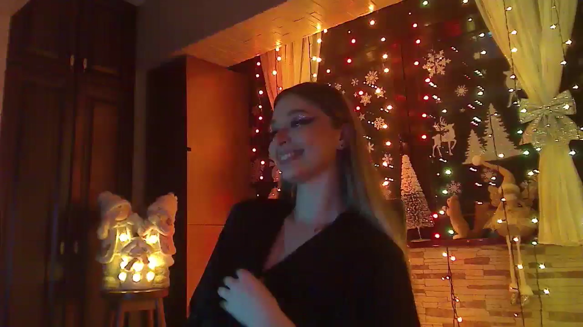Gallery image thumbnail from No_bo_dy's myfreecams stream on, 12/25/2023, 01:24 image 1 of 20