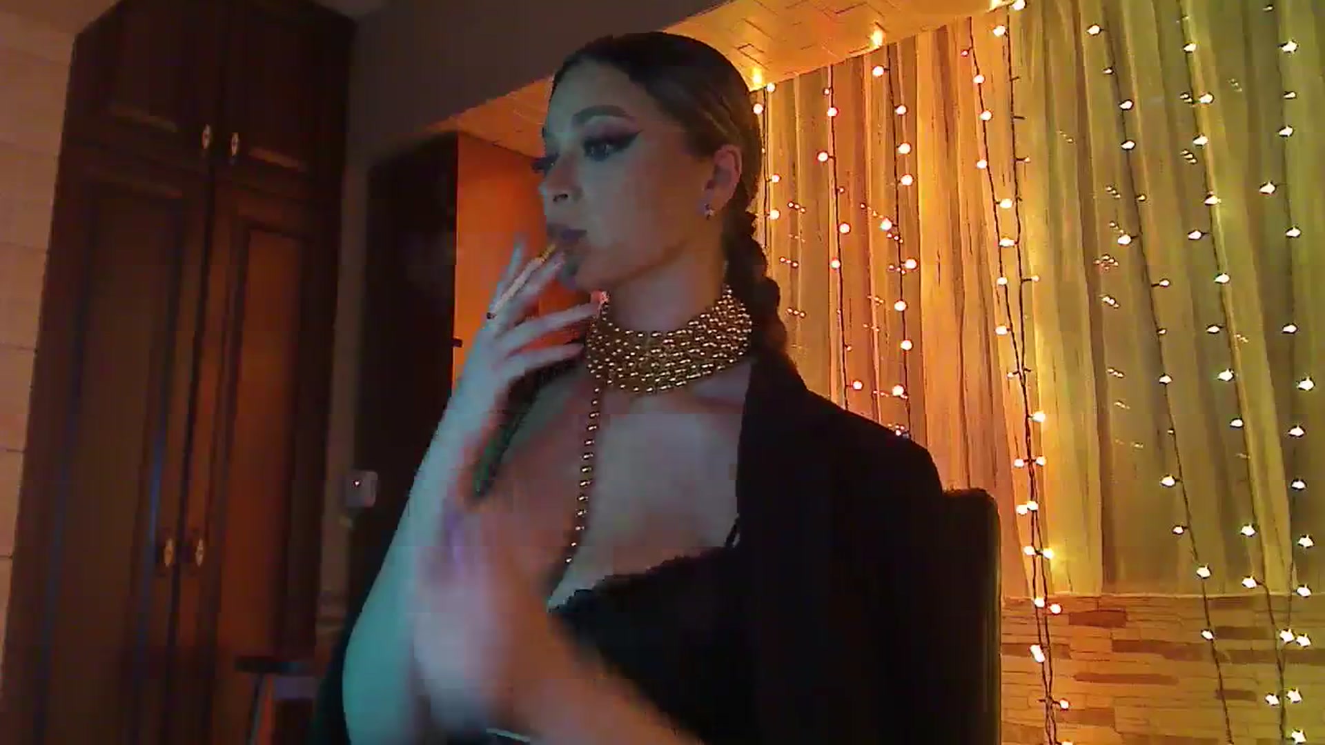 Gallery image thumbnail from No_bo_dy's myfreecams stream on, 01/17/2024, 04:12 image 5 of 20