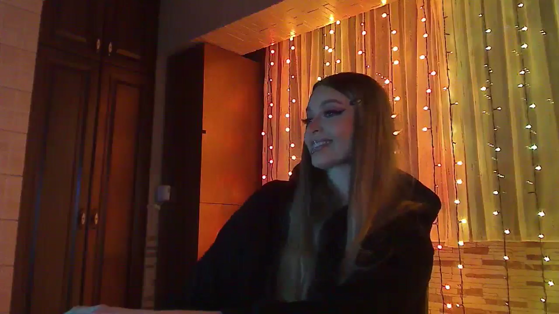 Gallery image thumbnail from No_bo_dy's myfreecams stream on, 01/26/2024, 24:53 image 14 of 20
