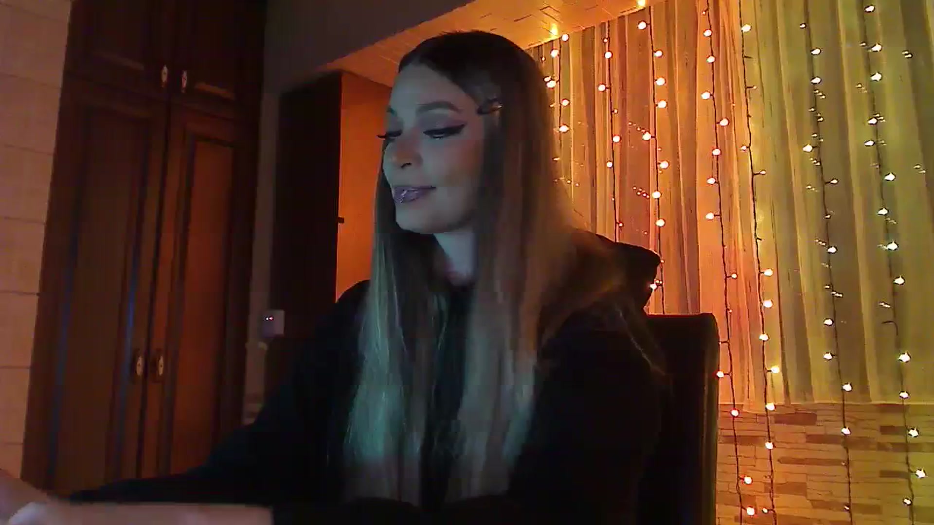 Gallery image thumbnail from No_bo_dy's myfreecams stream on, 01/26/2024, 24:53 image 3 of 20