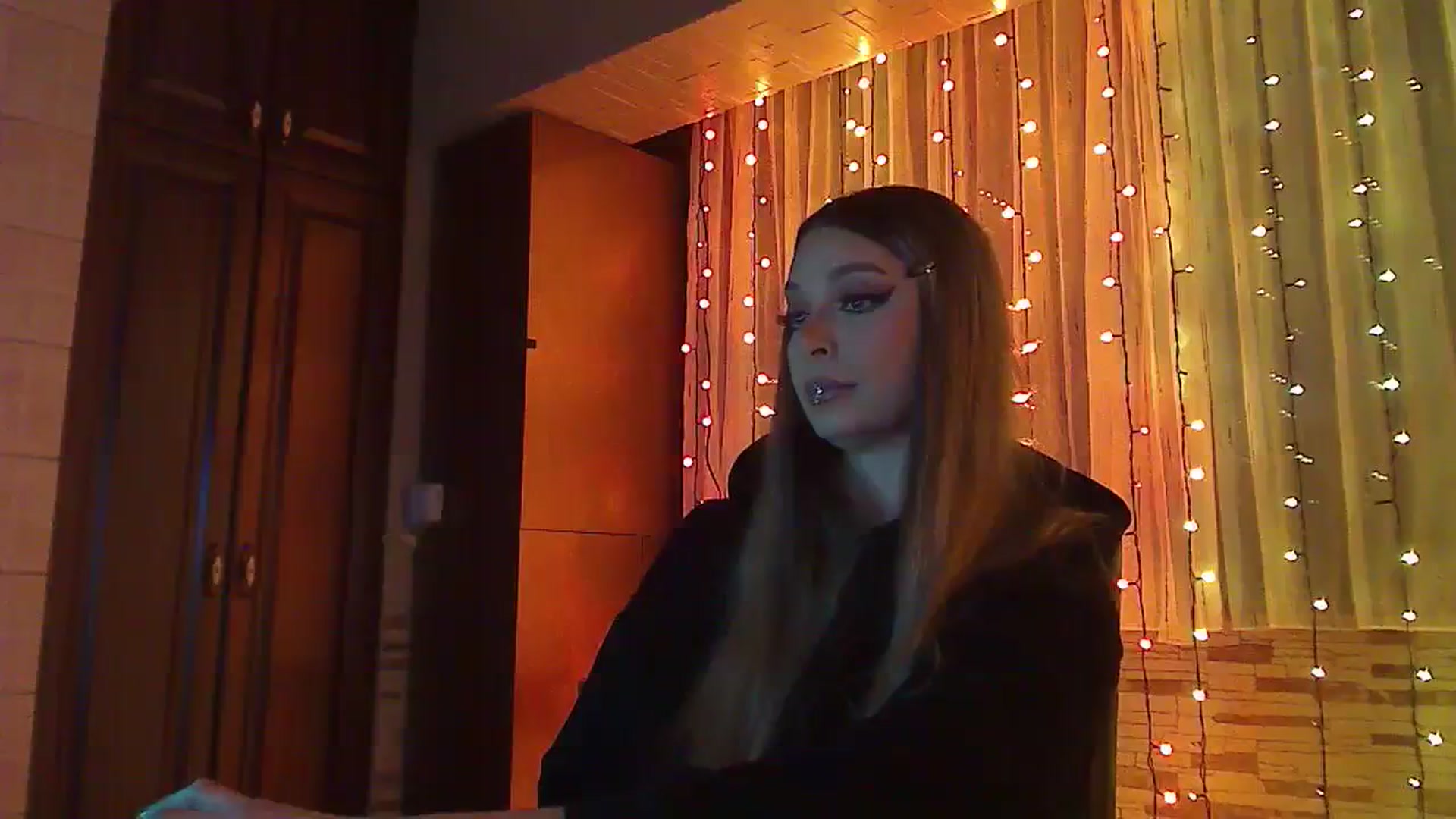 Gallery image thumbnail from No_bo_dy's myfreecams stream on, 01/26/2024, 24:53 image 15 of 20