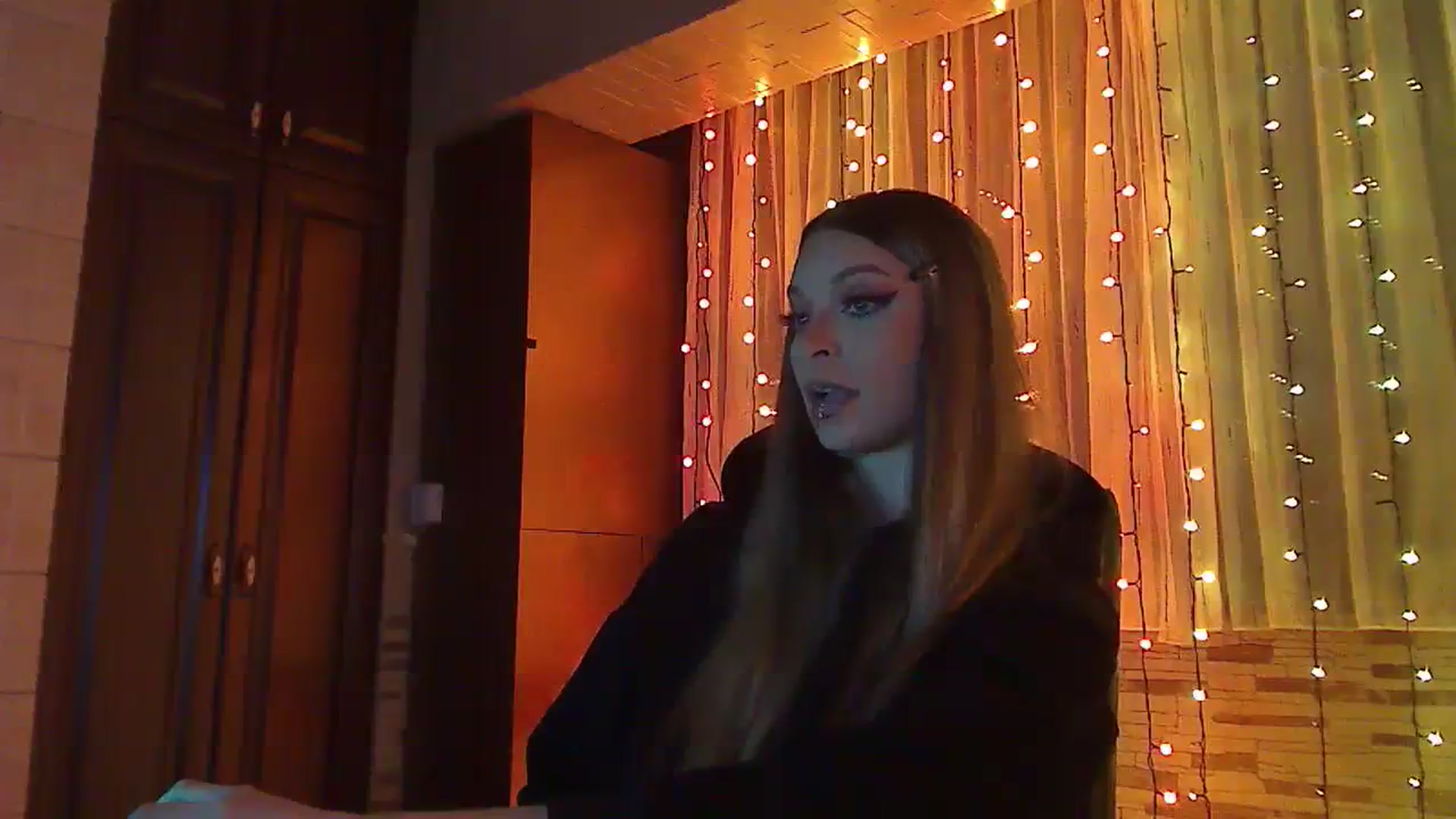 Gallery image thumbnail from No_bo_dy's myfreecams stream on, 01/26/2024, 24:53 image 16 of 20