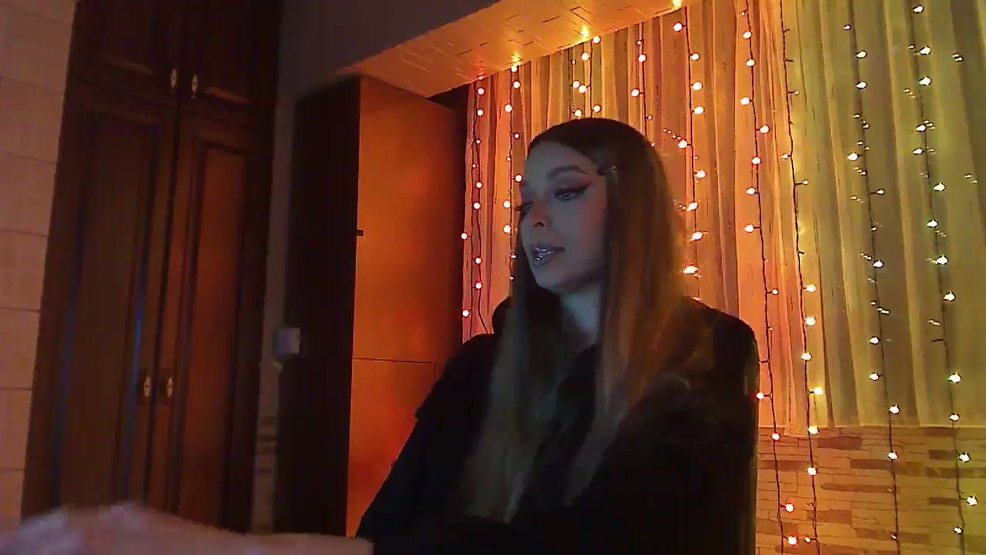 Gallery image thumbnail from No_bo_dy's myfreecams stream on, 01/26/2024, 24:53 image 12 of 20