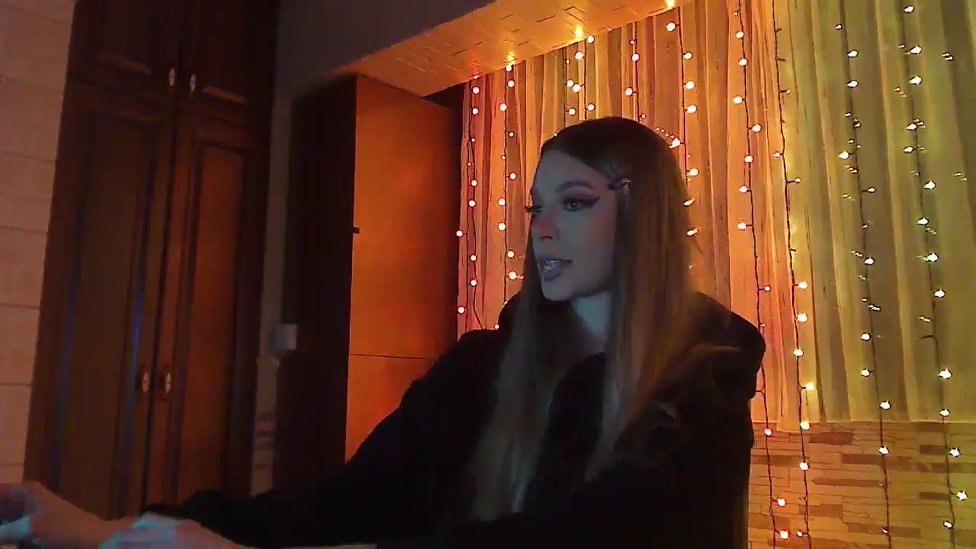 Gallery image thumbnail from No_bo_dy's myfreecams stream on, 01/26/2024, 24:53 image 13 of 20