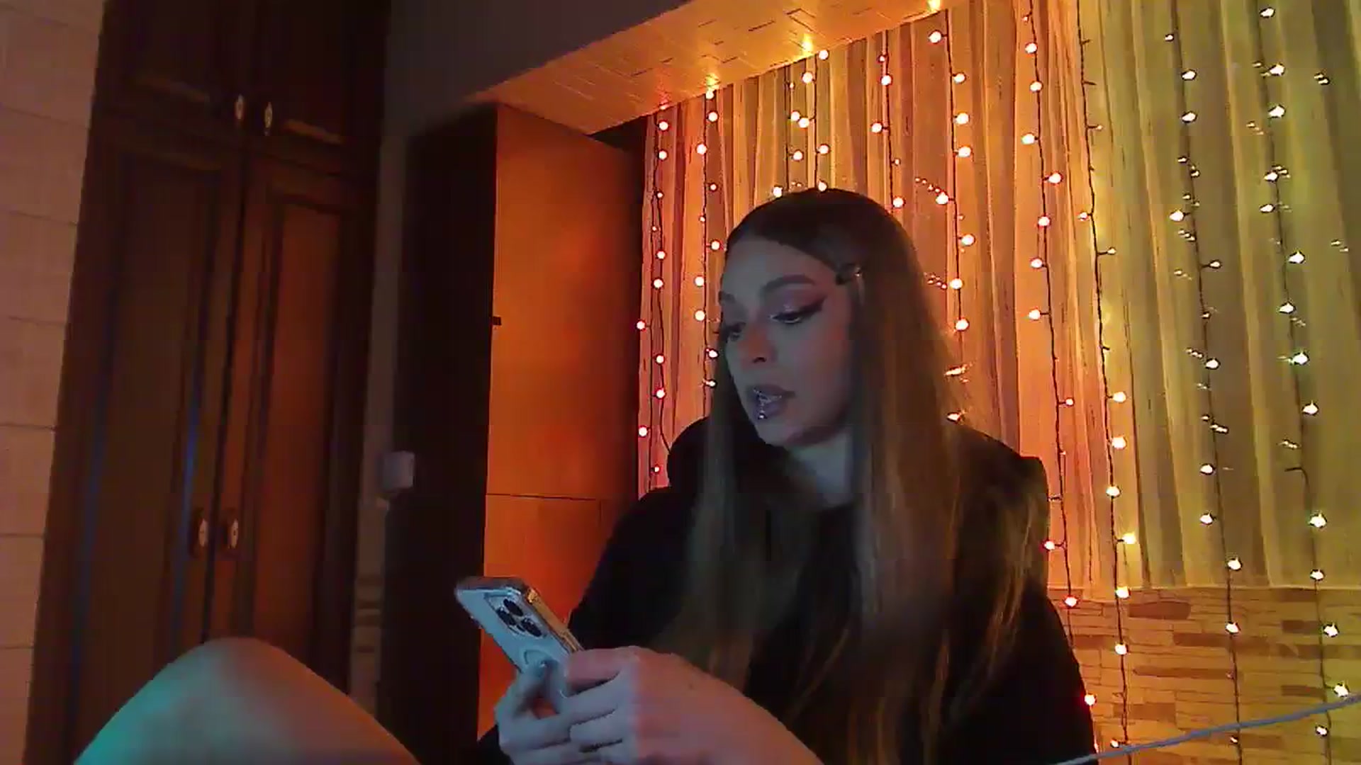 Gallery image thumbnail from No_bo_dy's myfreecams stream on, 01/26/2024, 24:53 image 19 of 20