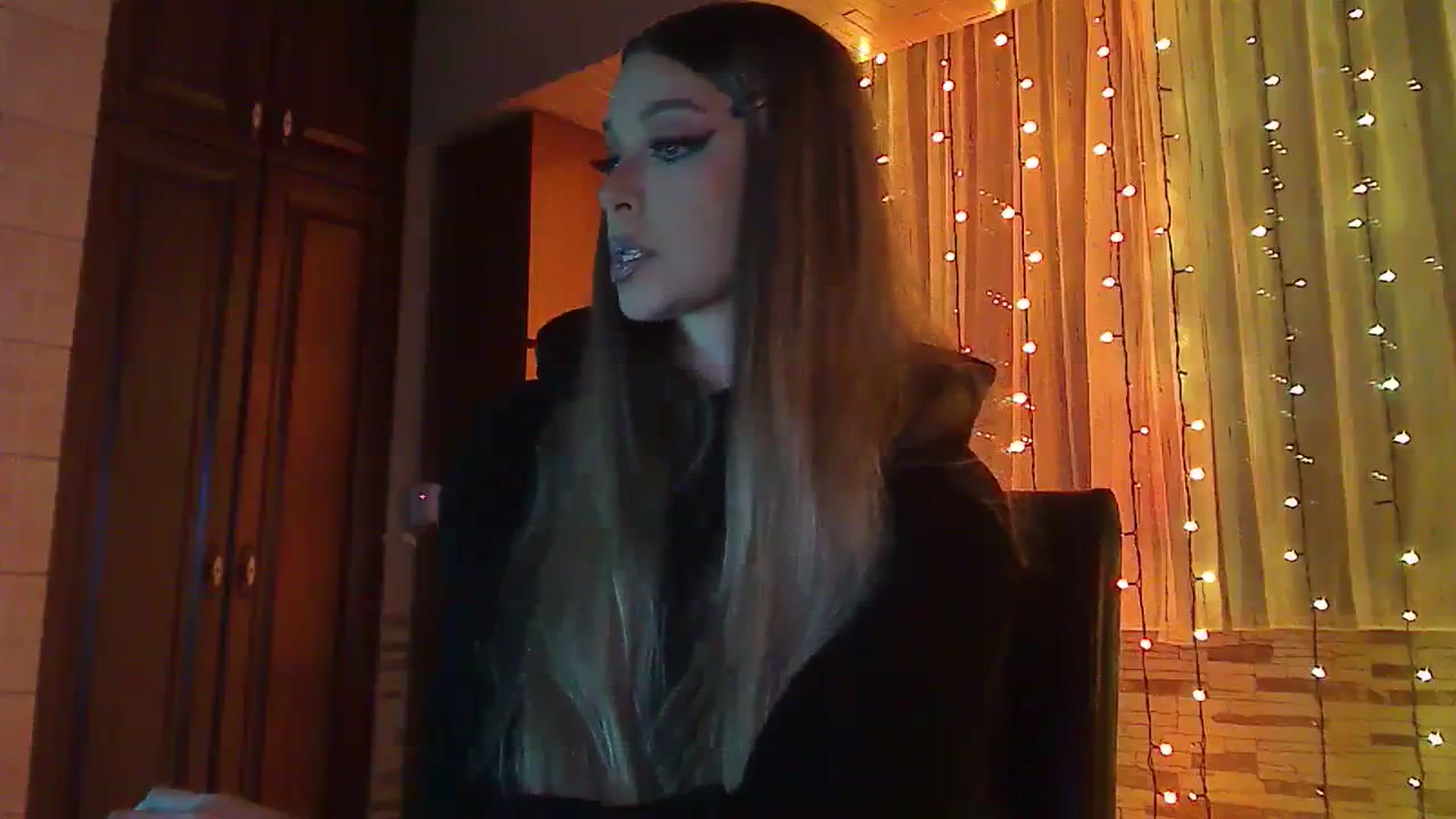 Gallery image thumbnail from No_bo_dy's myfreecams stream on, 01/26/2024, 24:53 image 2 of 20