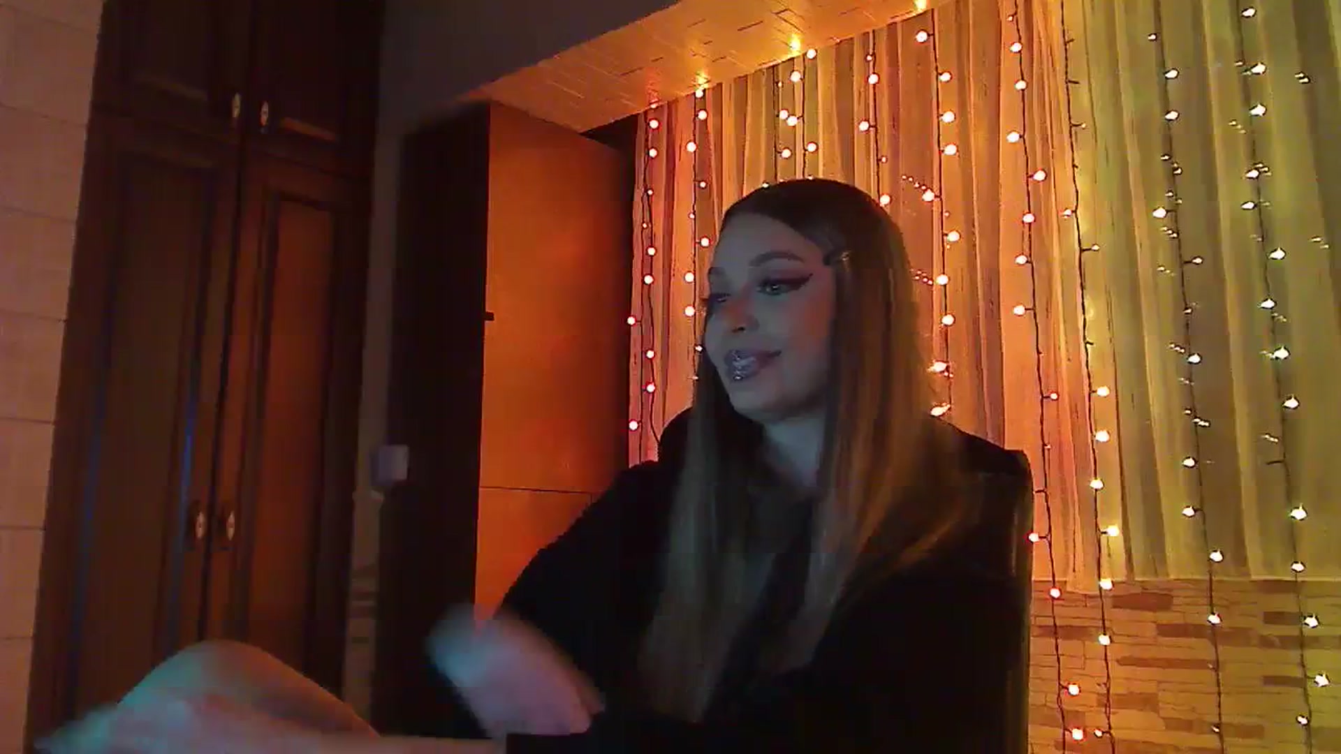 Gallery image thumbnail from No_bo_dy's myfreecams stream on, 01/26/2024, 24:53 image 18 of 20