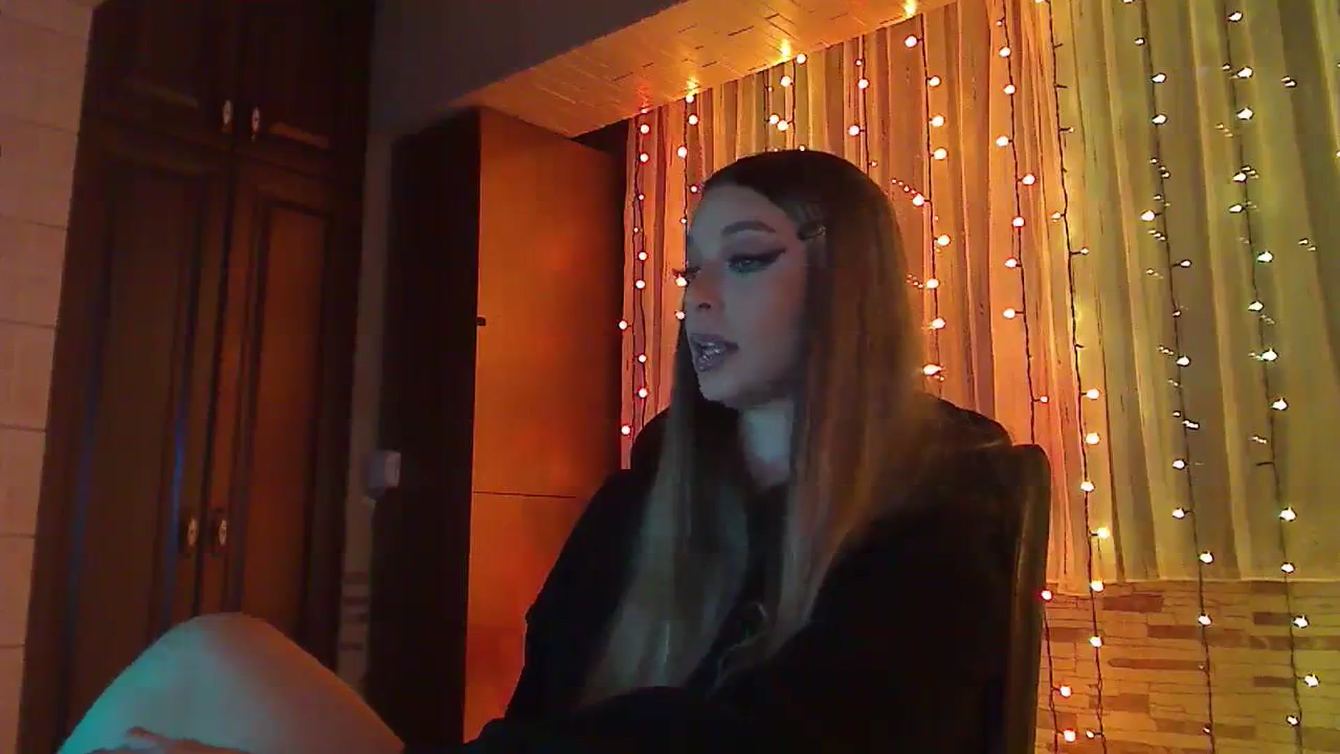 Gallery image thumbnail from No_bo_dy's myfreecams stream on, 01/26/2024, 01:58 image 13 of 20