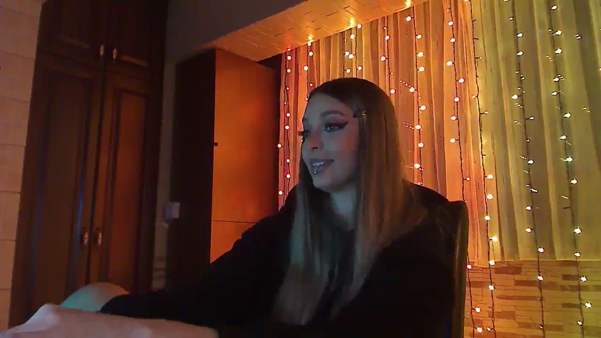 Gallery image thumbnail from No_bo_dy's myfreecams stream on, 01/26/2024, 01:58 image 6 of 20
