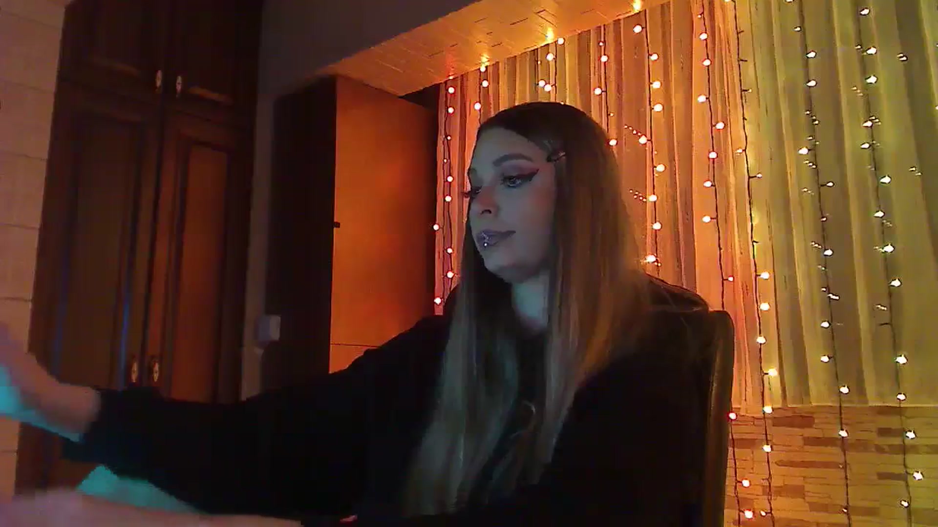 Gallery image thumbnail from No_bo_dy's myfreecams stream on, 01/26/2024, 01:58 image 12 of 20