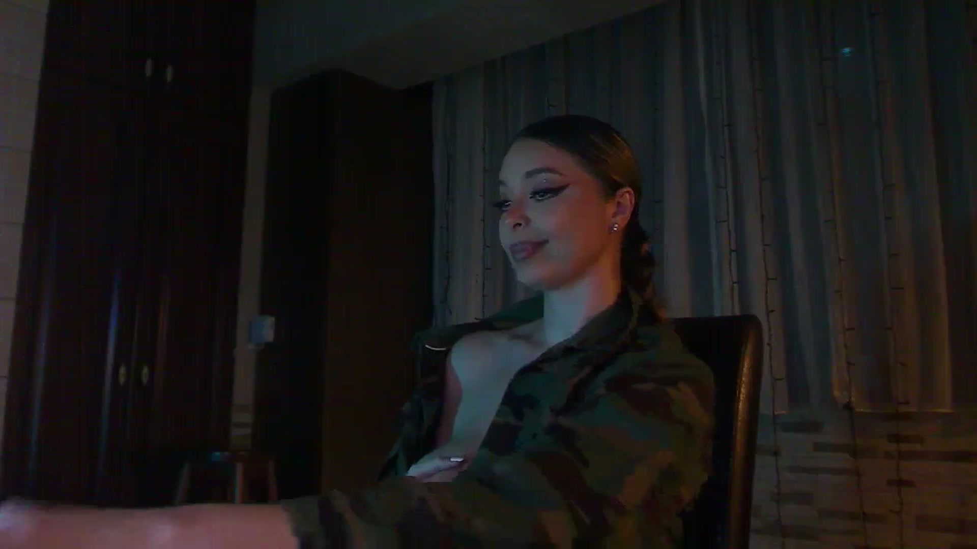 Gallery image thumbnail from No_bo_dy's myfreecams stream on, 02/25/2024, 24:00 image 20 of 20